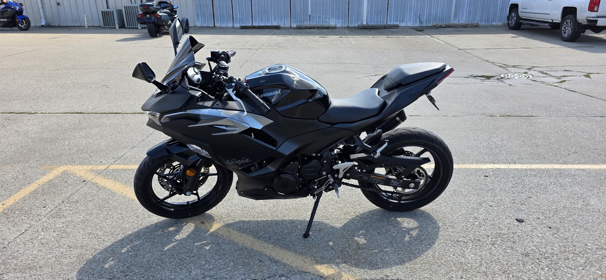 2025 Kawasaki NINJA 500 ABS - Photo 6