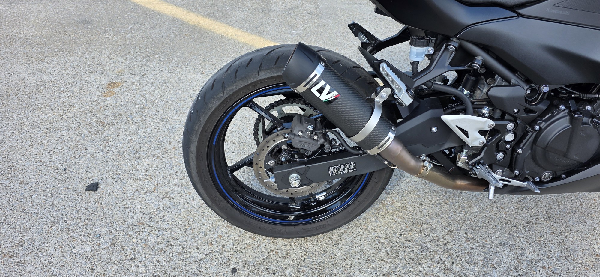 2025 Kawasaki NINJA 500 ABS - Photo 9