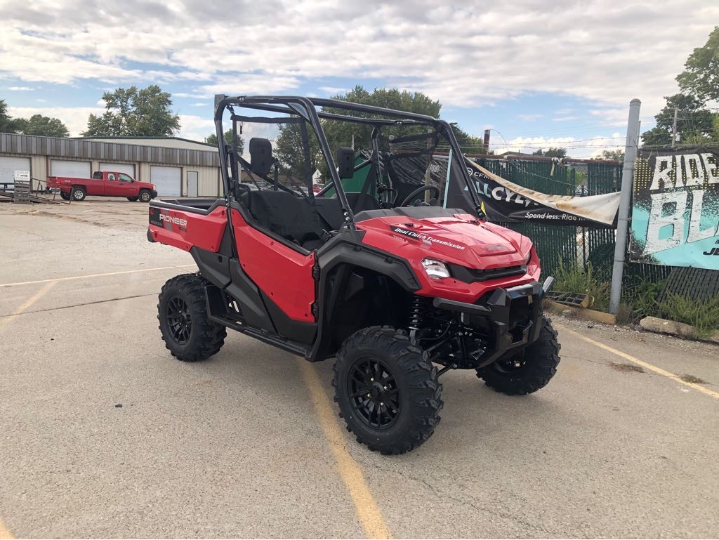 2025 Honda PIONEER 1000 DELUXE