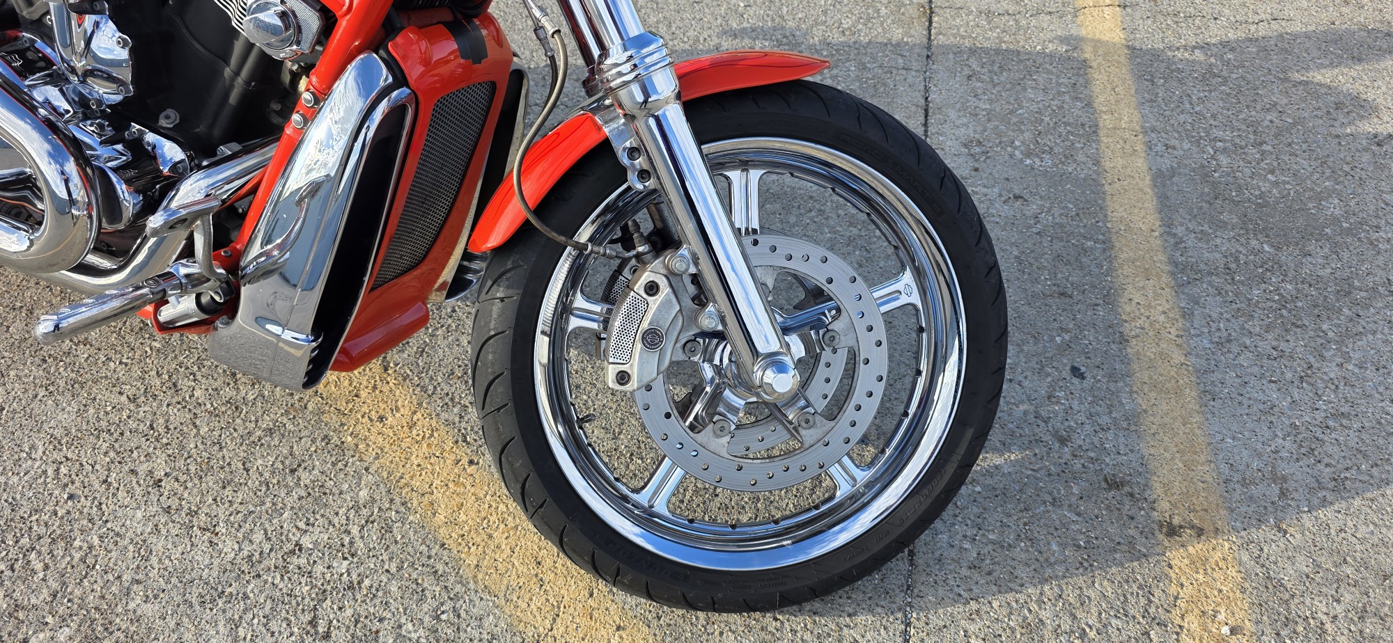 2006 Harley-Davidson® CVS VROD SE2 - Photo 11