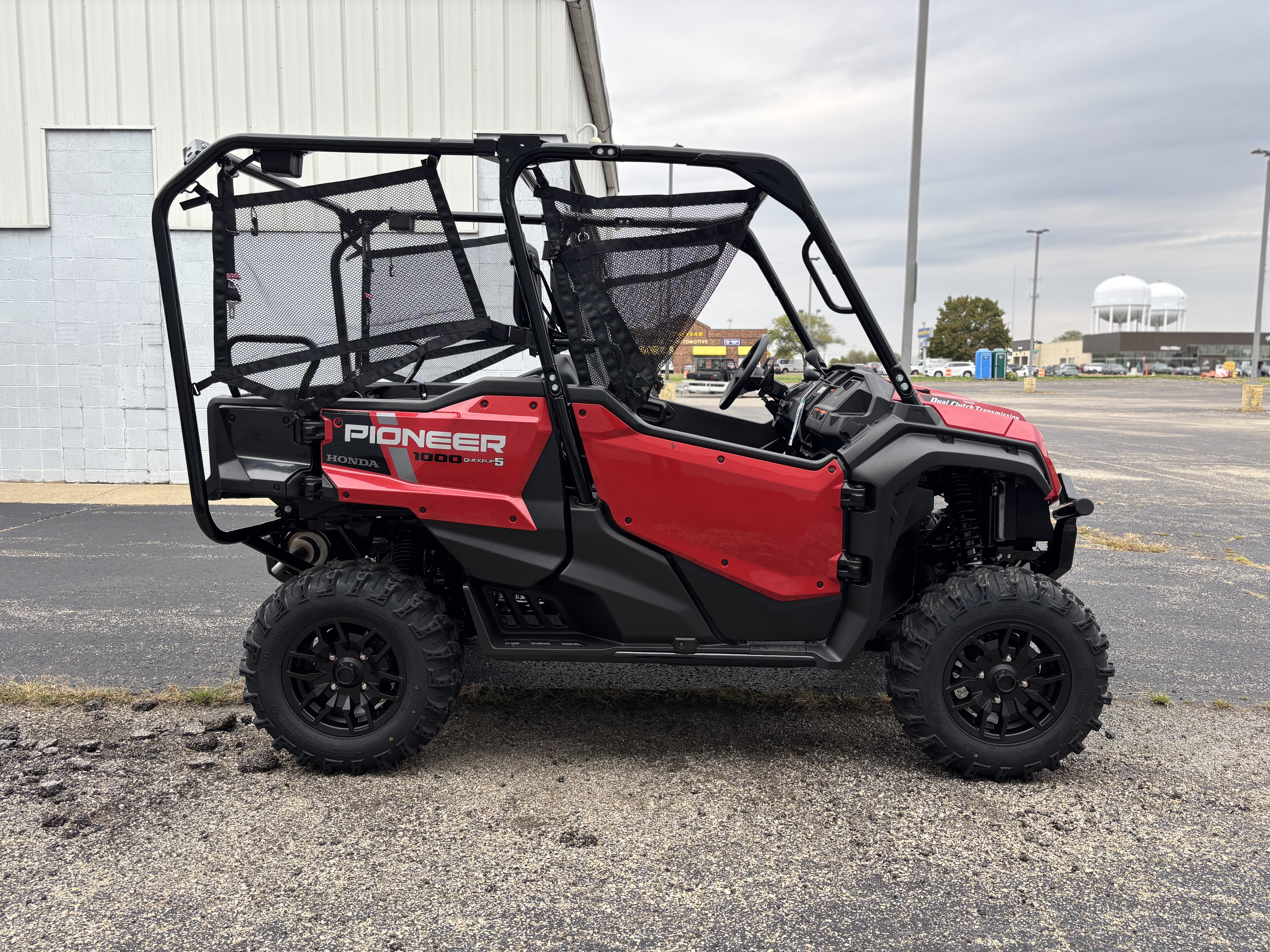 2025 Honda PIONEER 1000-5 DELUXE - Photo 2