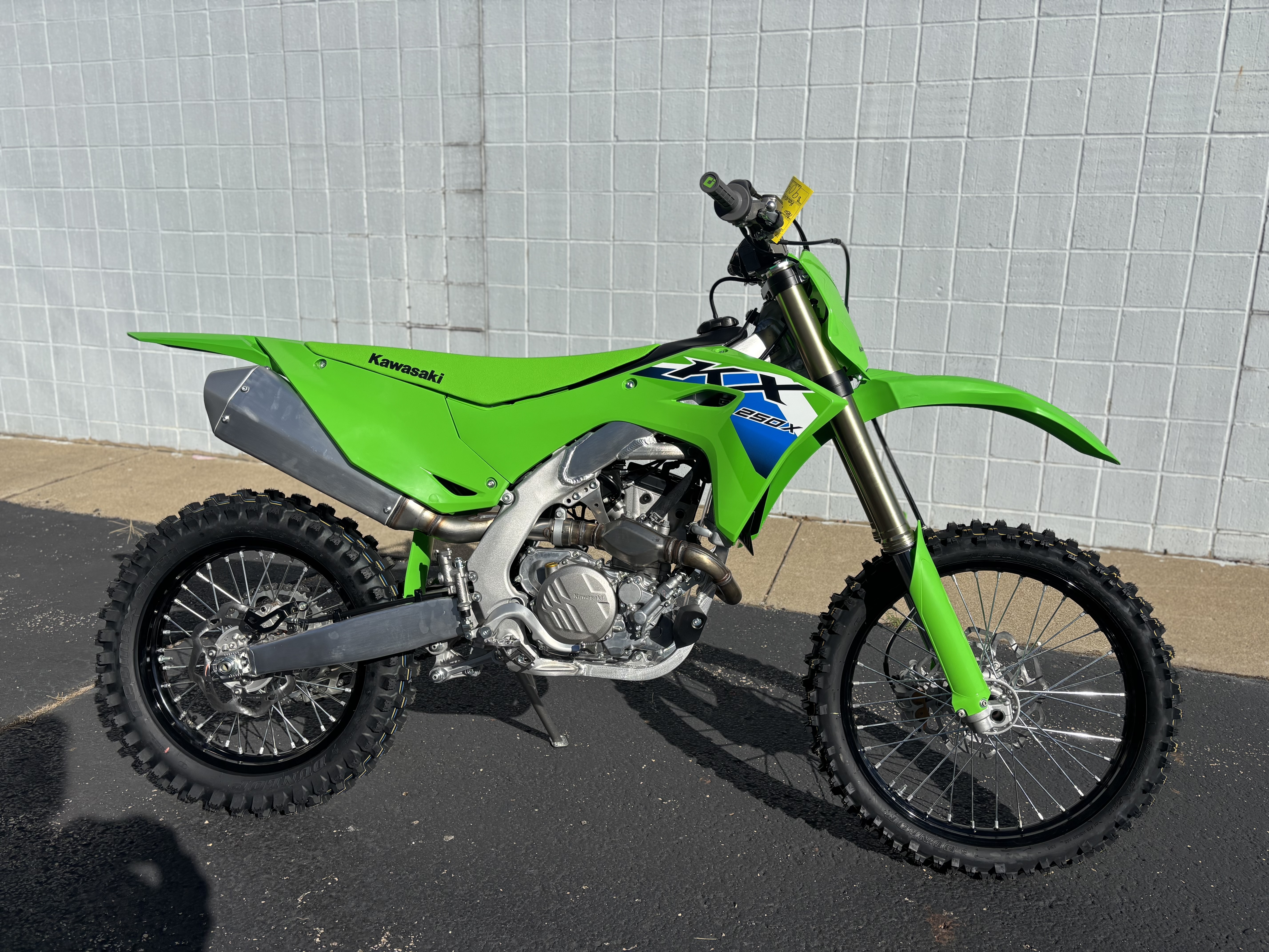 2026 Kawasaki KX 250X - Photo 2