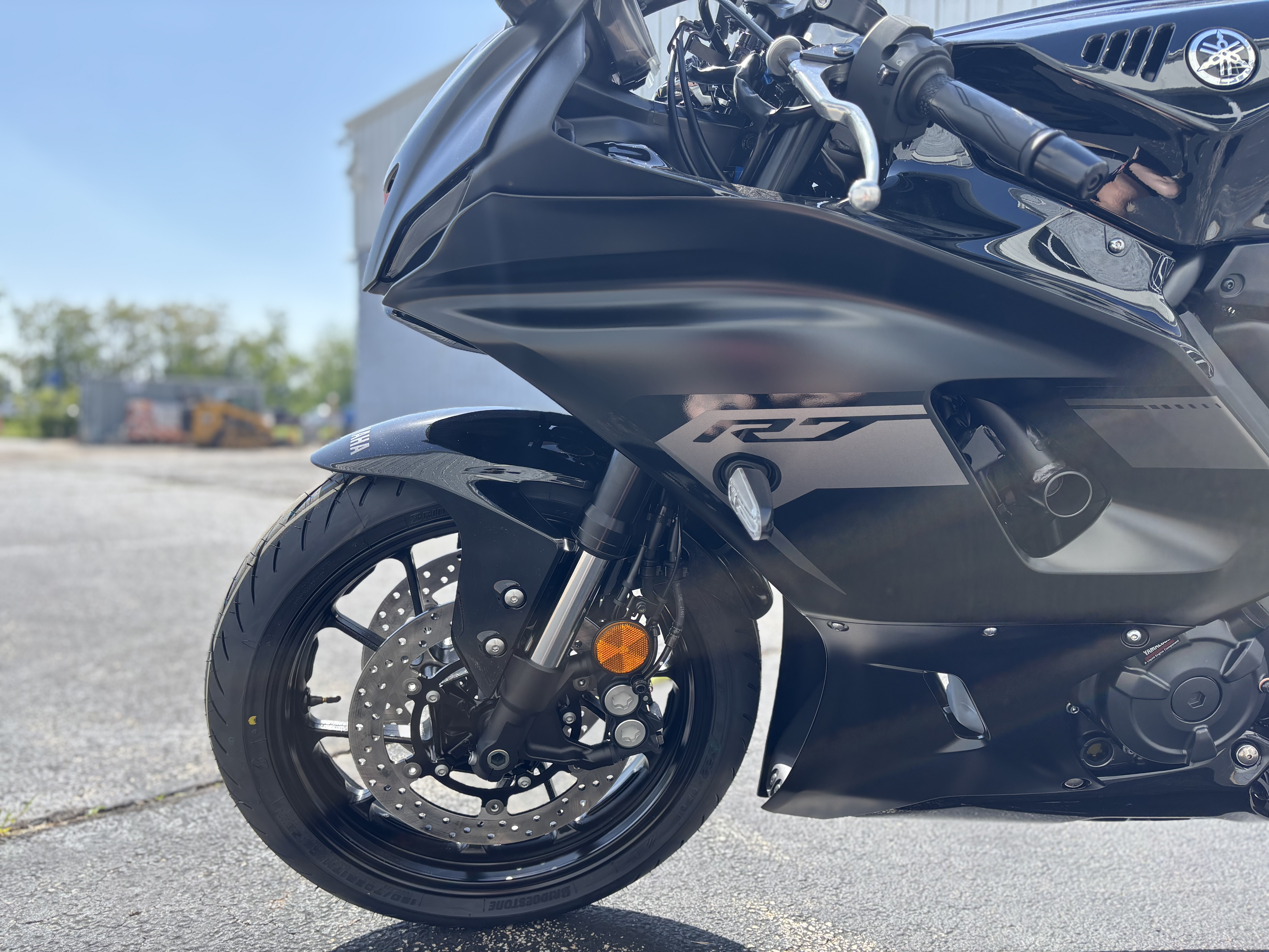 2025 Yamaha YZF R7 - Photo 9