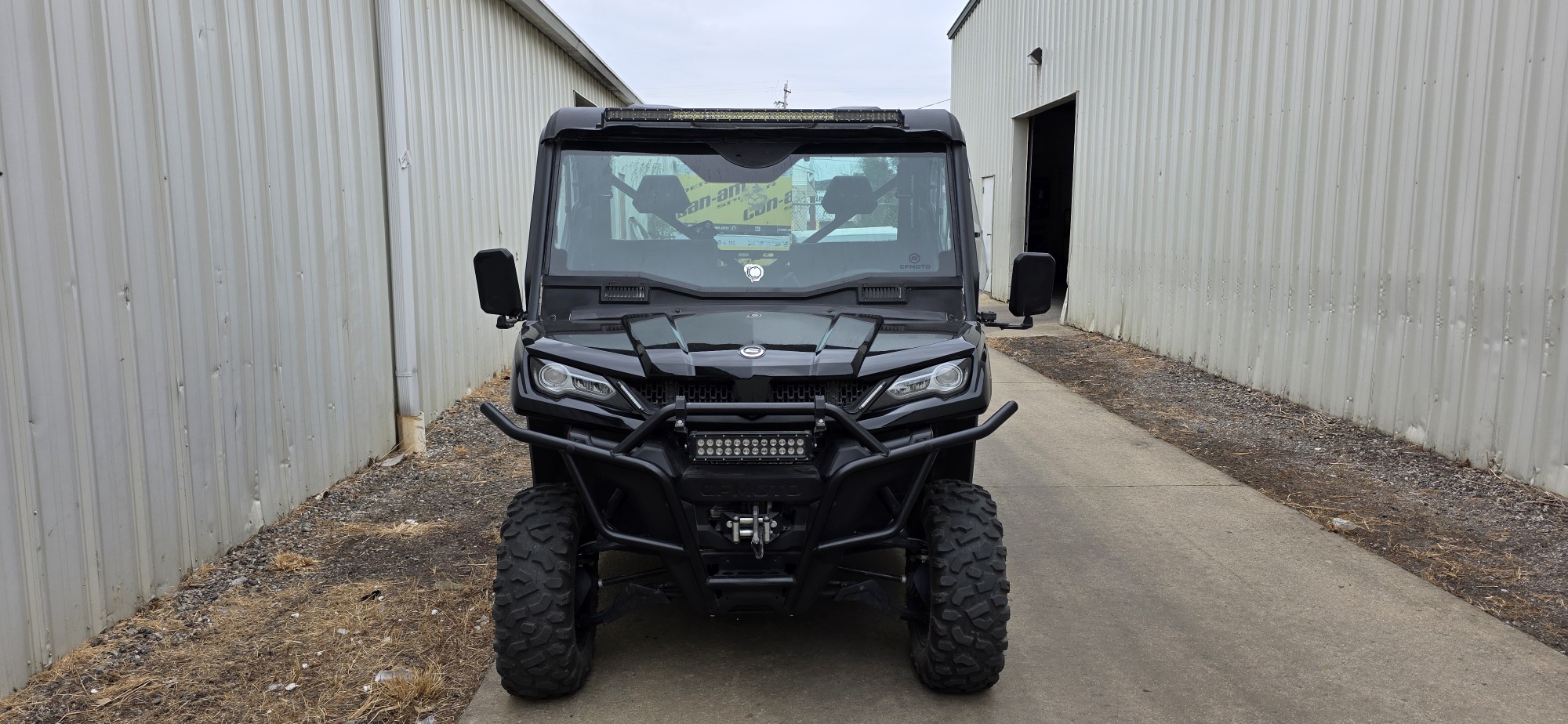 2023 CFMOTO UFORCE 1000 - Photo 3