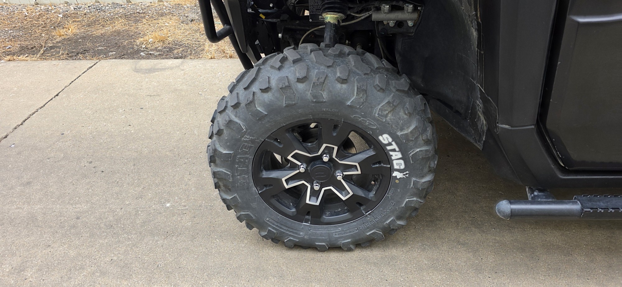 2023 CFMOTO UFORCE 1000 - Photo 11