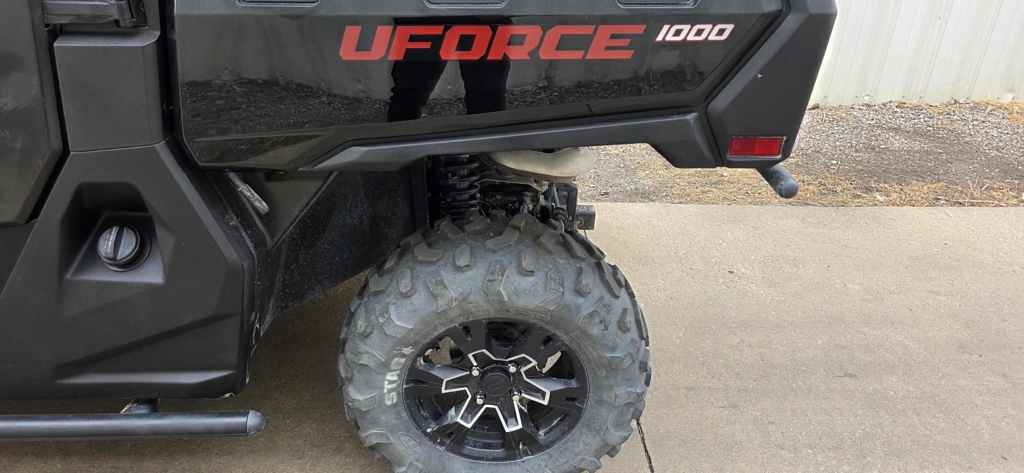 2023 CFMOTO UFORCE 1000 - Photo 2