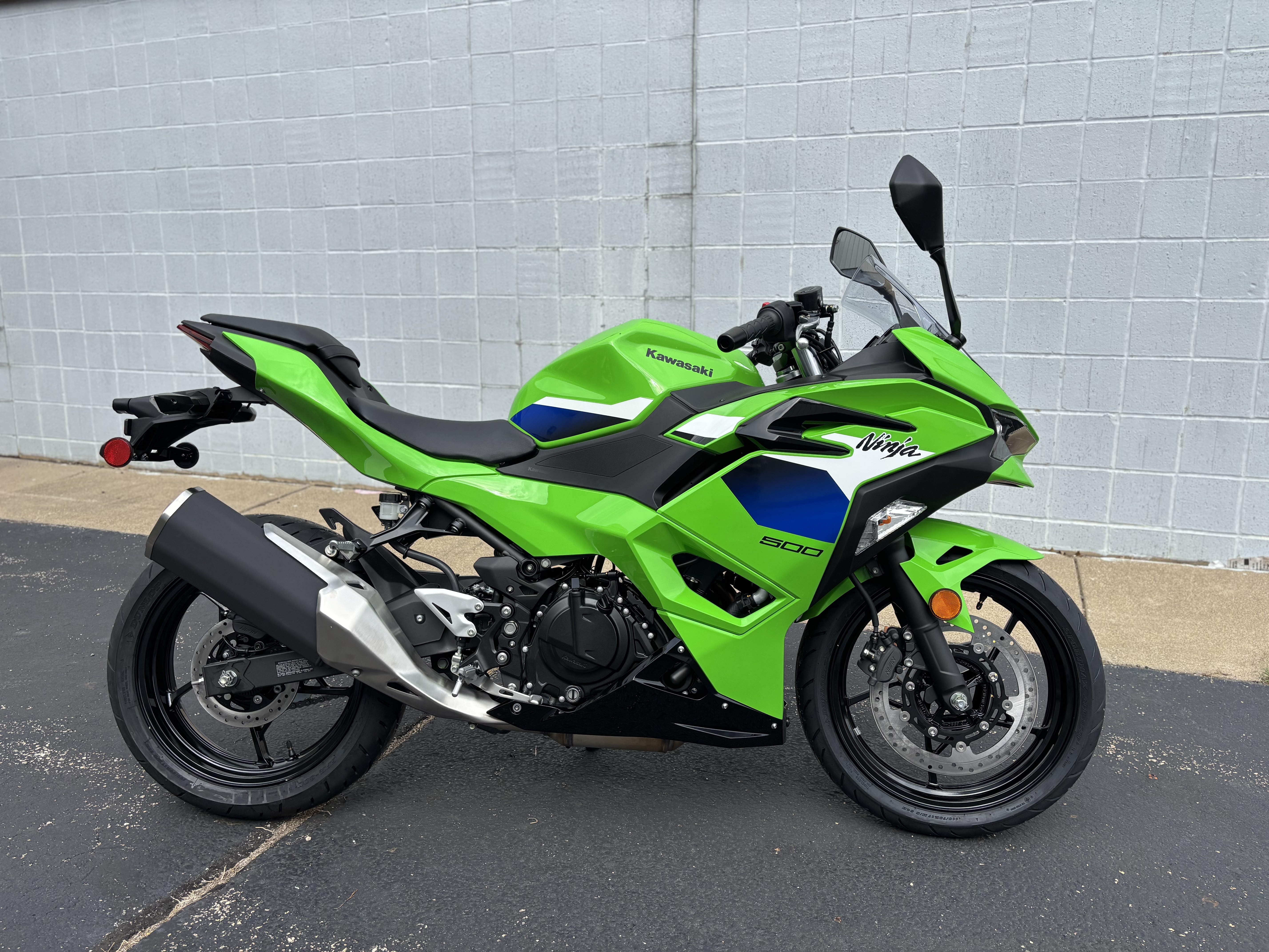 2026 Kawasaki NINJA 500 - Photo 2