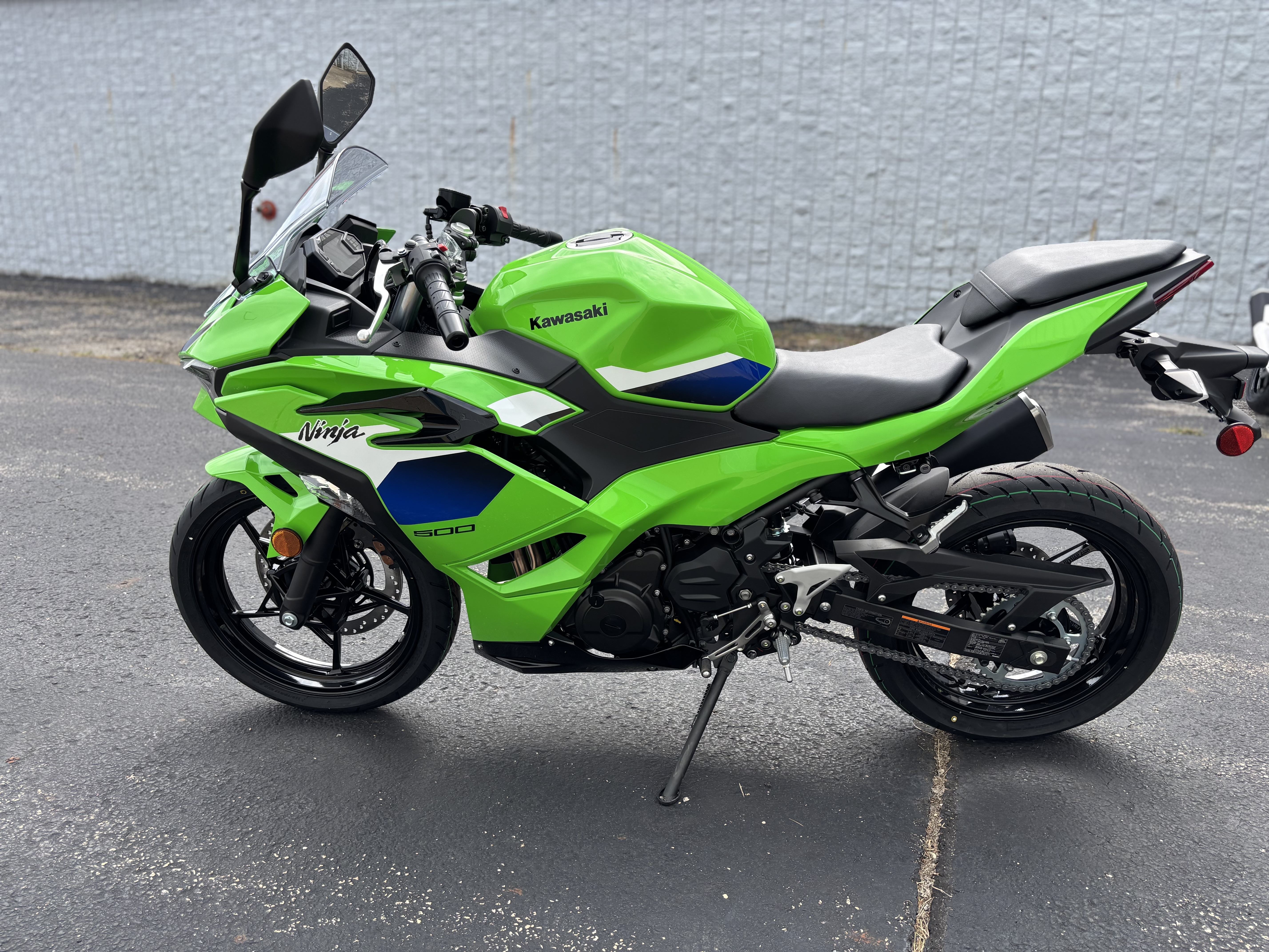 2026 Kawasaki NINJA 500 - Photo 8