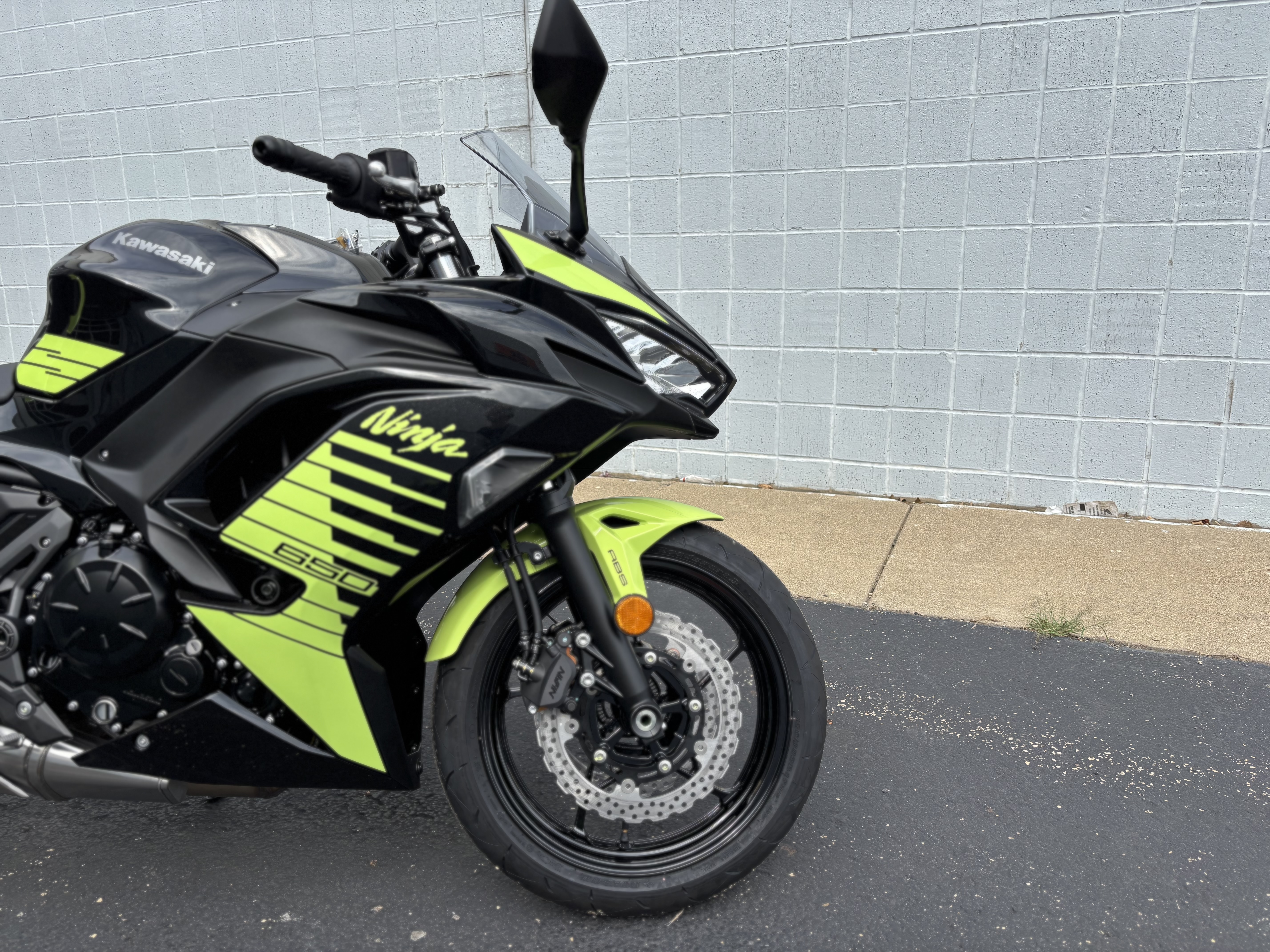 2026 Kawasaki NINJA 650 ABS - Photo 3