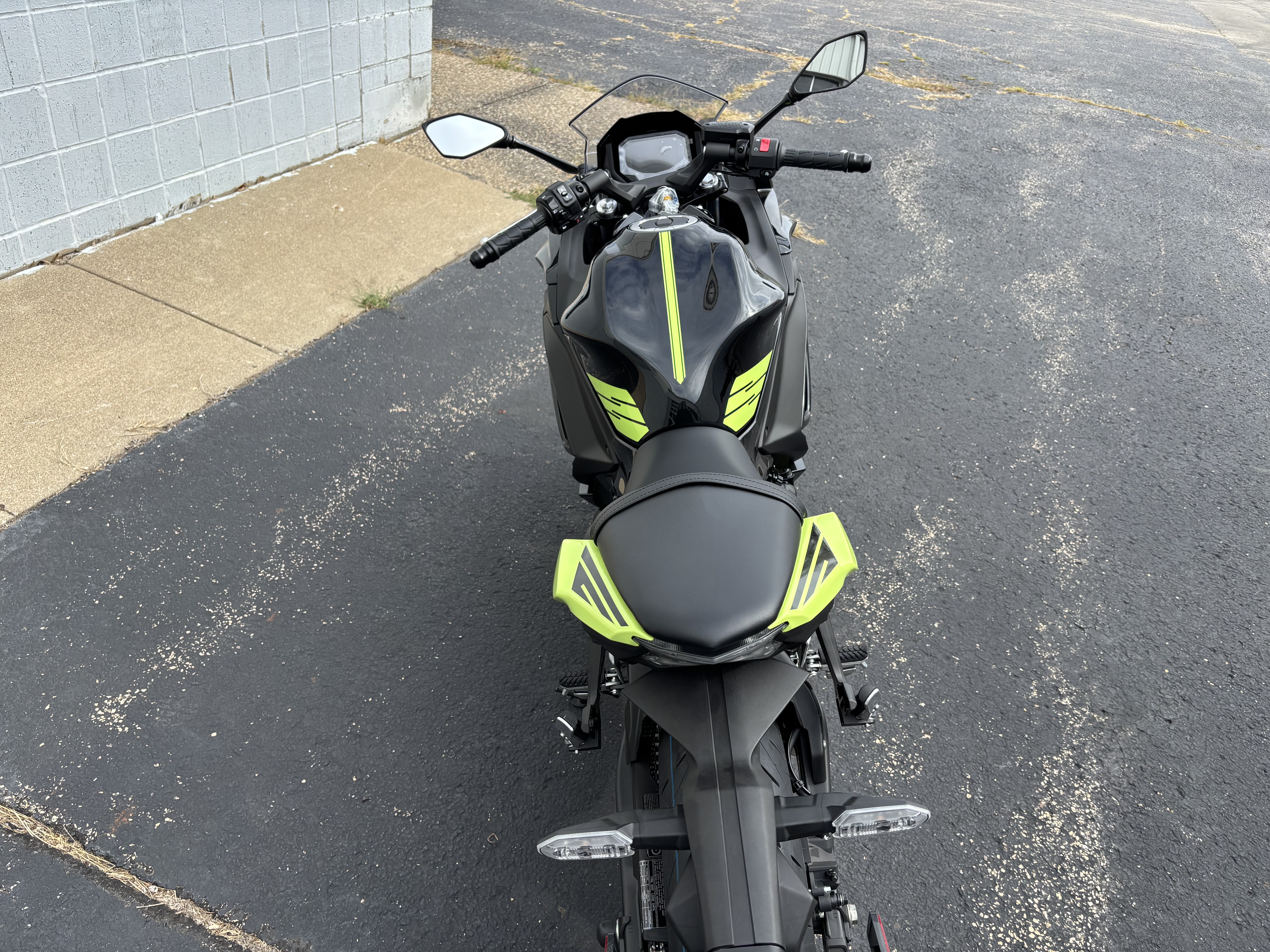 2026 Kawasaki NINJA 650 ABS - Photo 6
