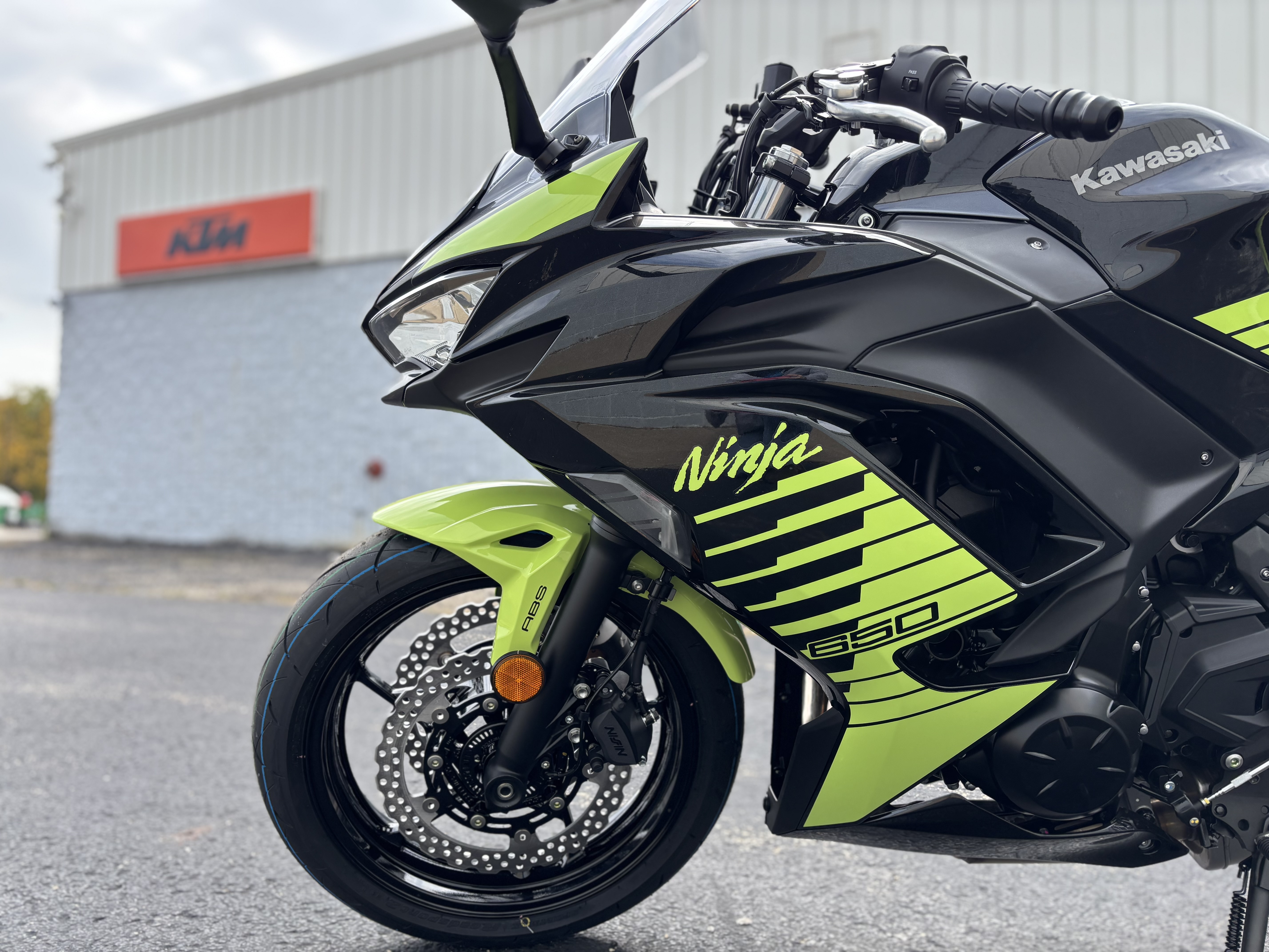 2026 Kawasaki NINJA 650 ABS - Photo 8