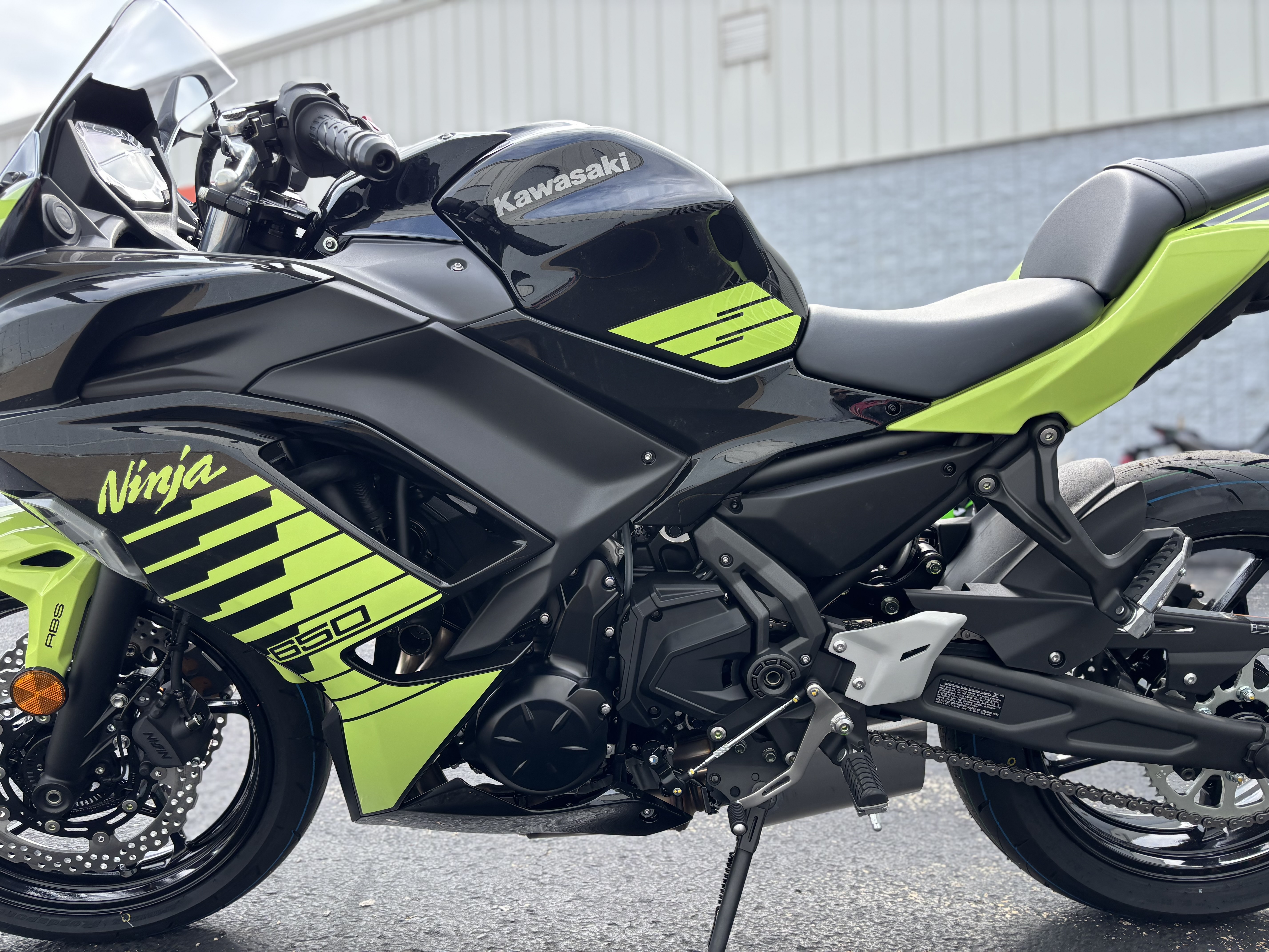 2026 Kawasaki NINJA 650 ABS - Photo 9