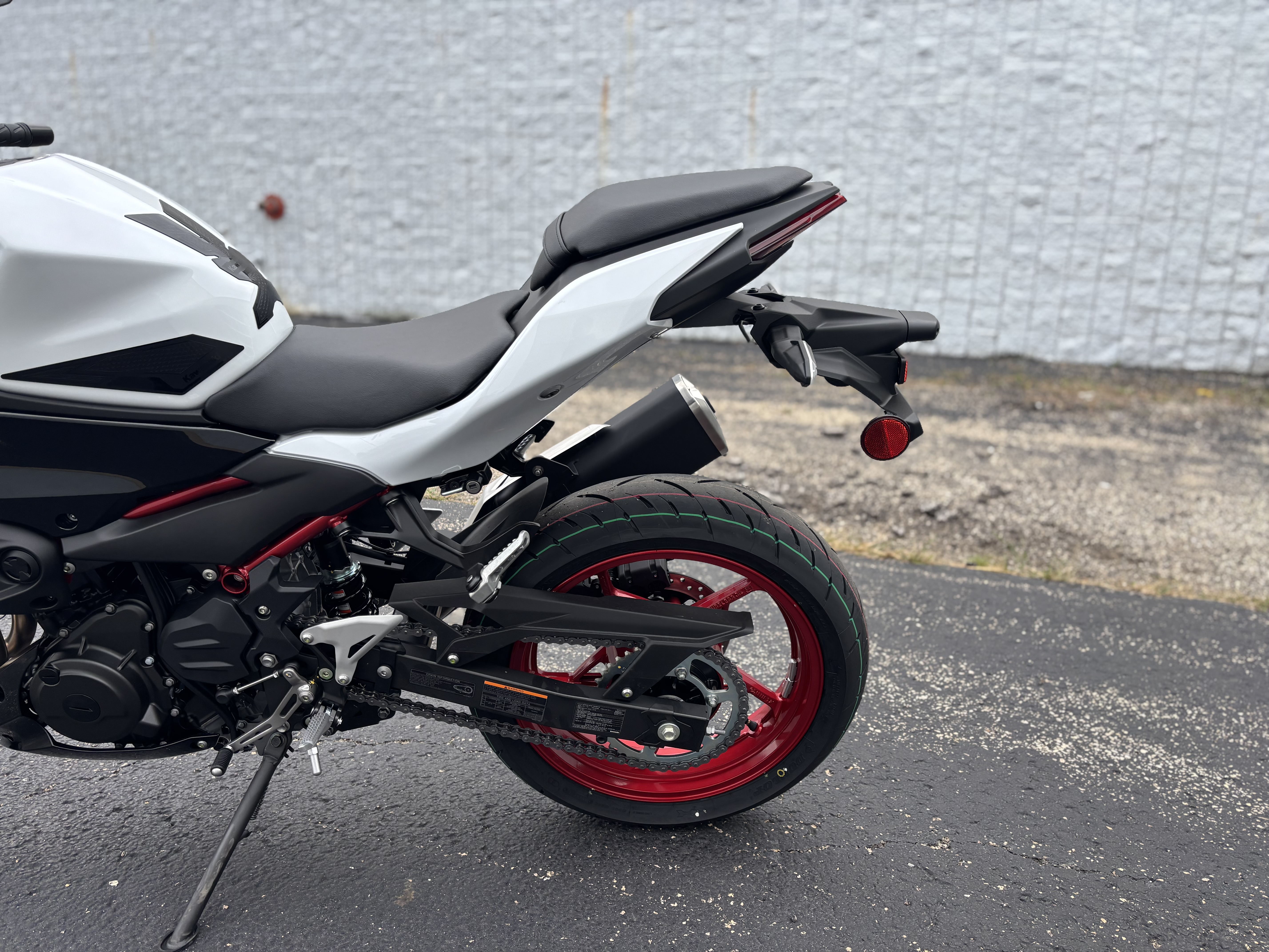 2026 Kawasaki Z500 SE ABS - Photo 11