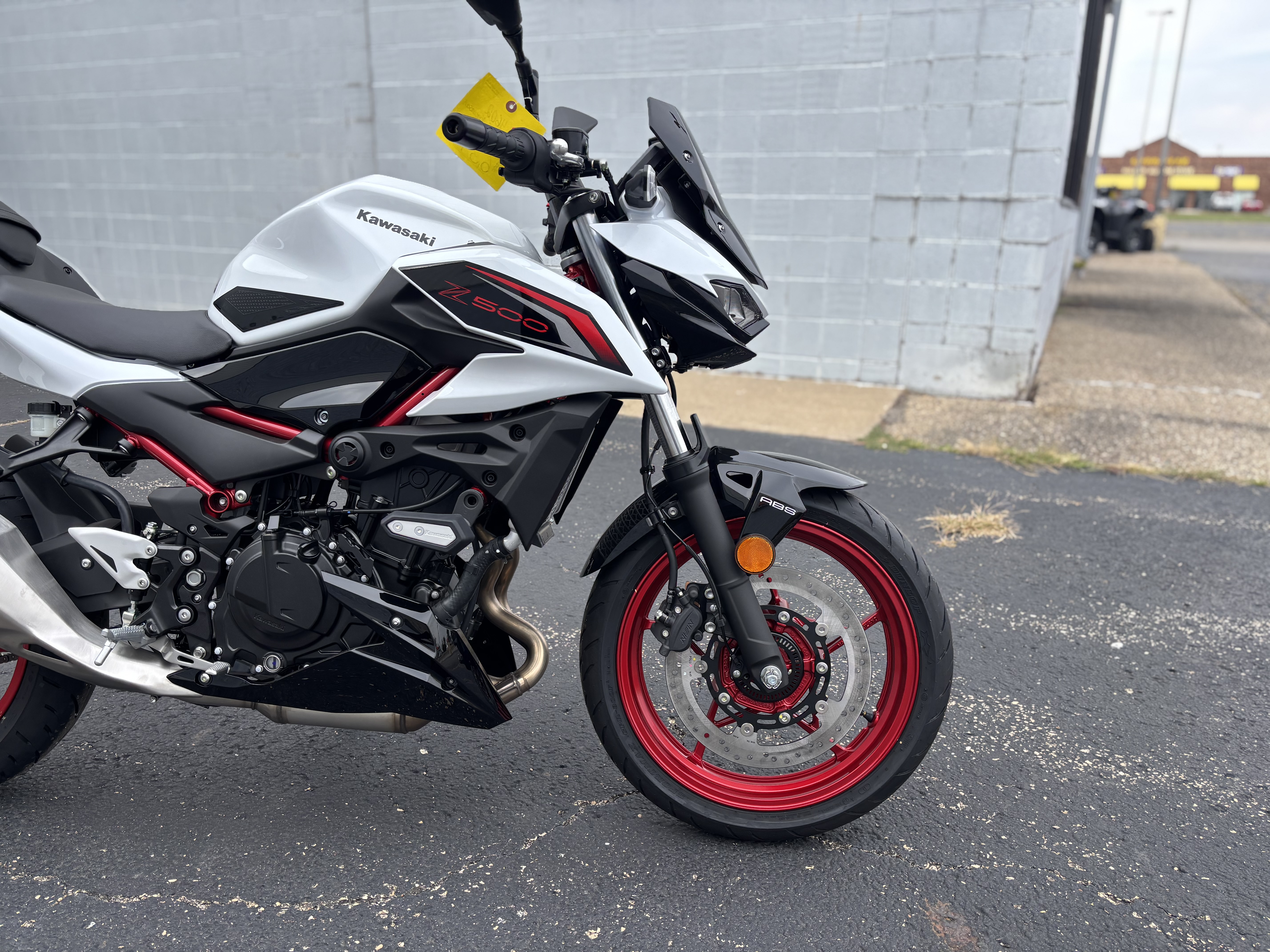 2026 Kawasaki Z500 SE ABS - Photo 3