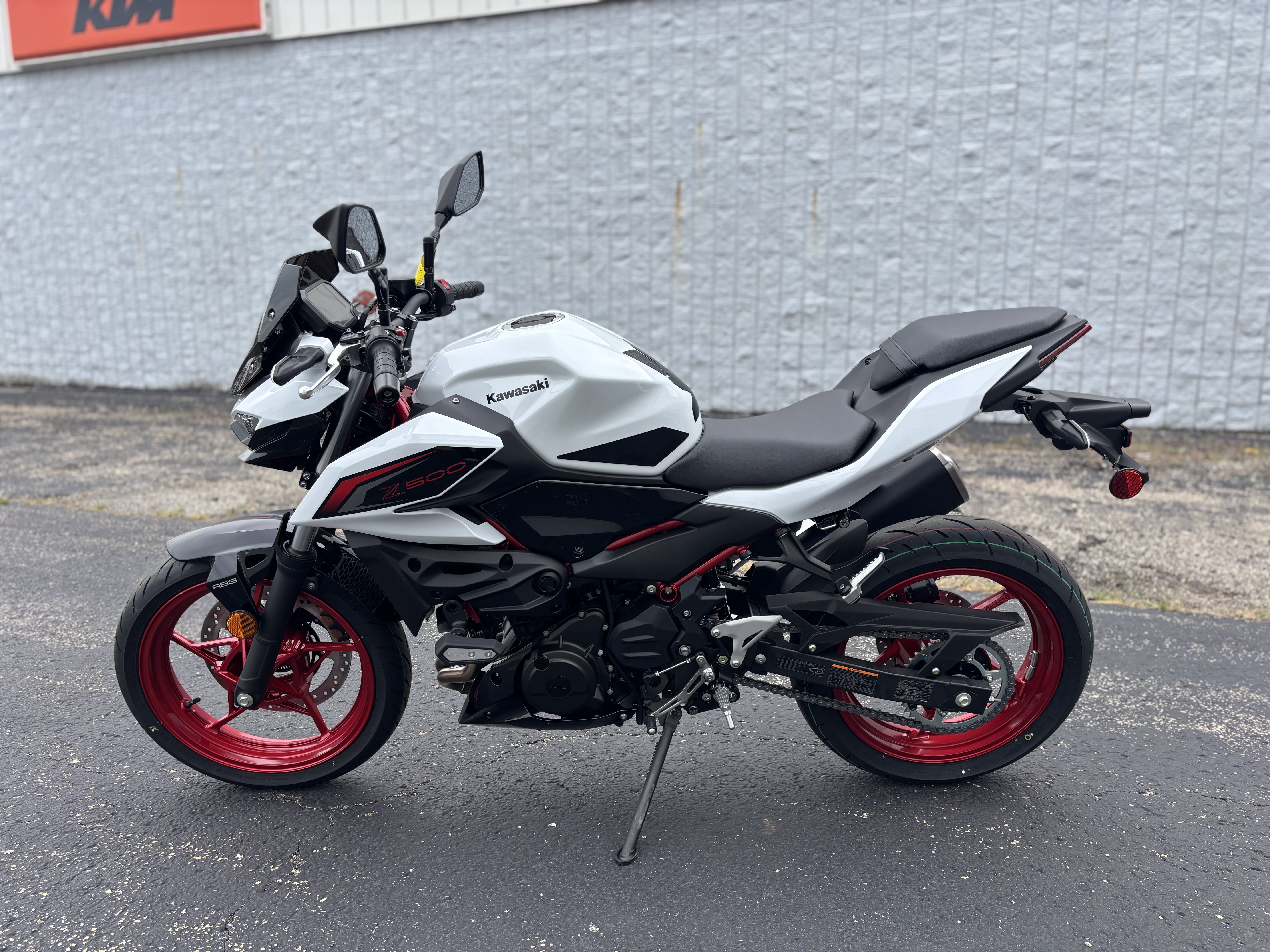 2026 Kawasaki Z500 SE ABS - Photo 8