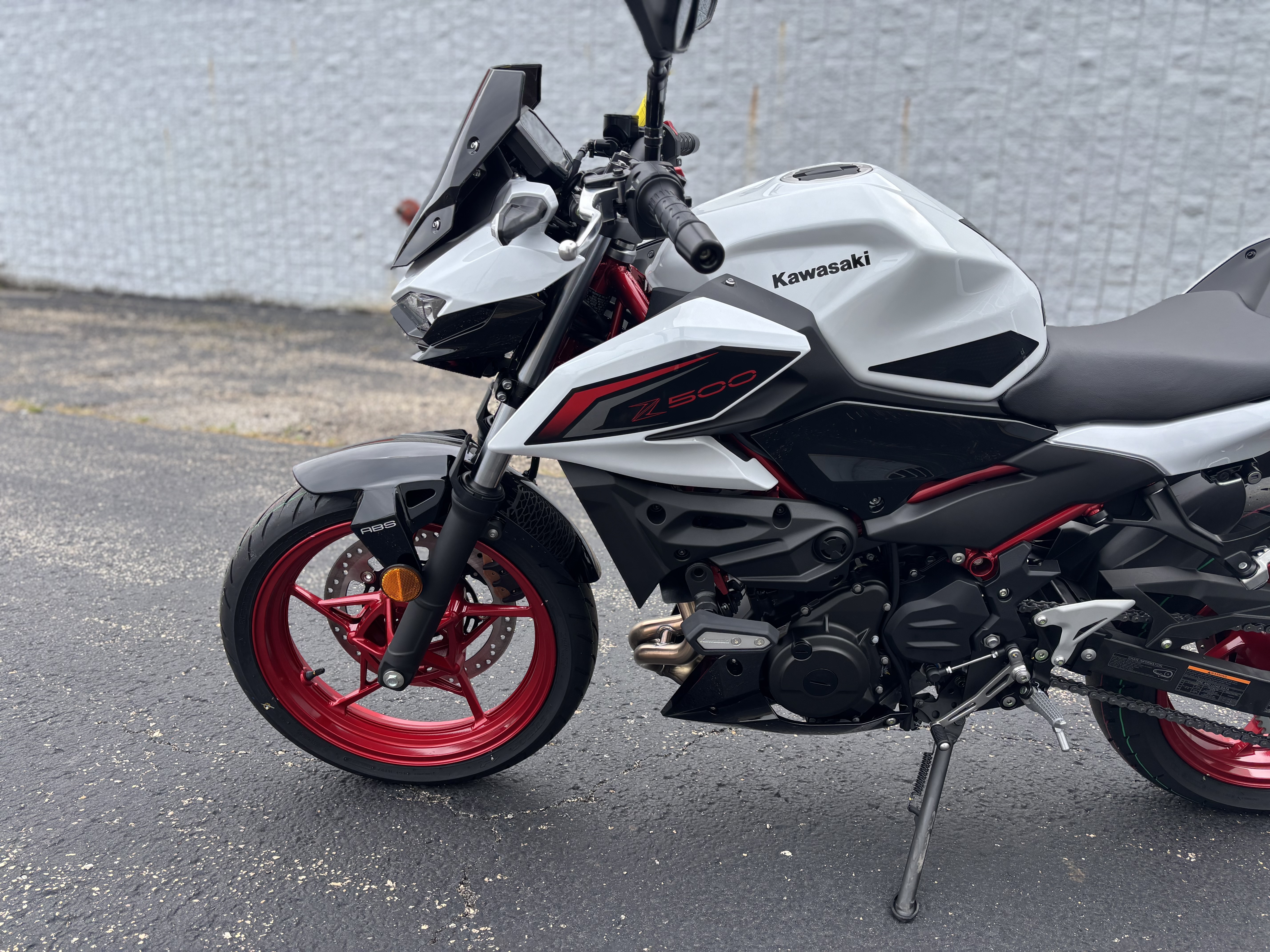 2026 Kawasaki Z500 SE ABS - Photo 9
