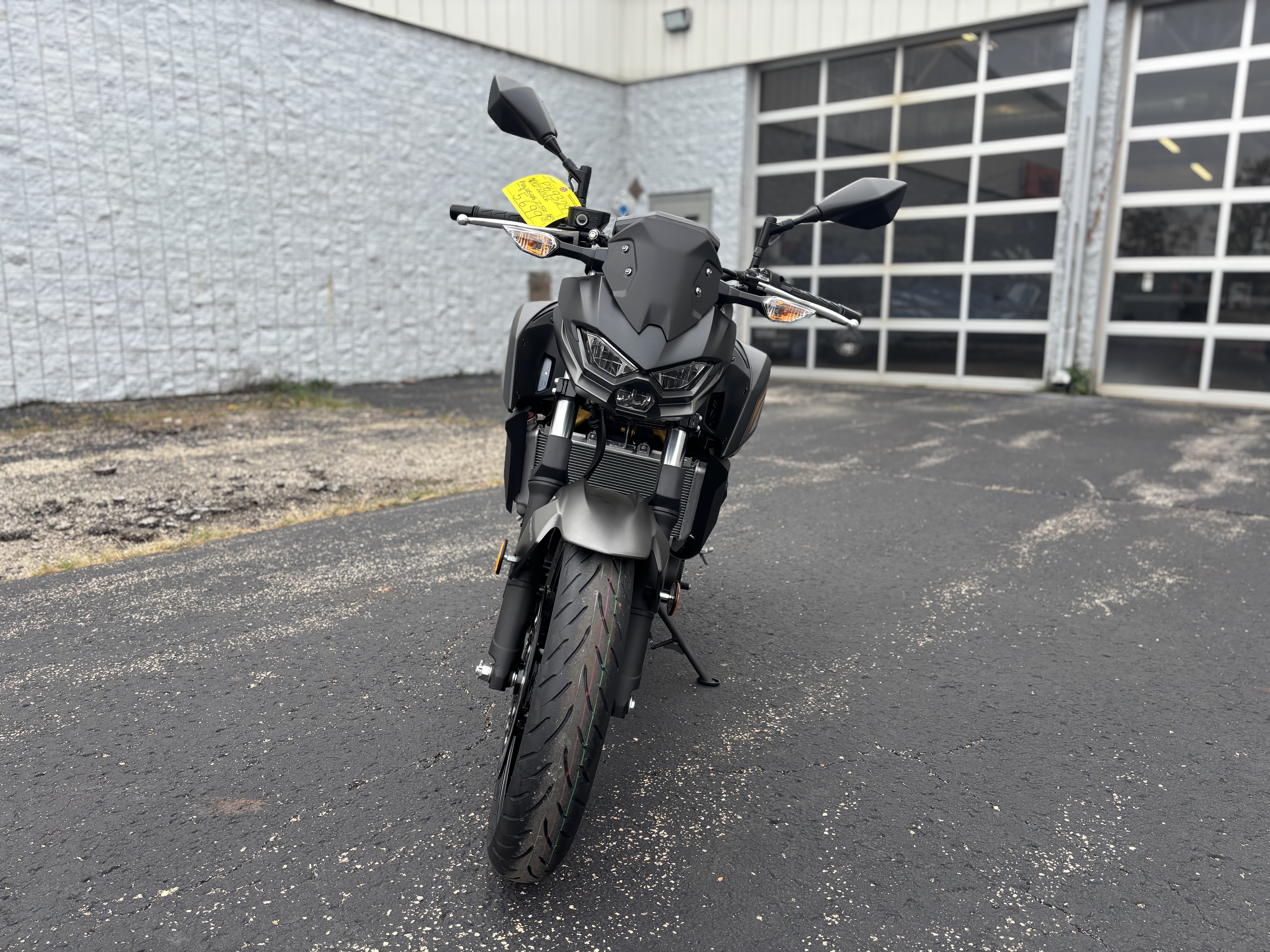 2026 Kawasaki Z500 ABS - Photo 11