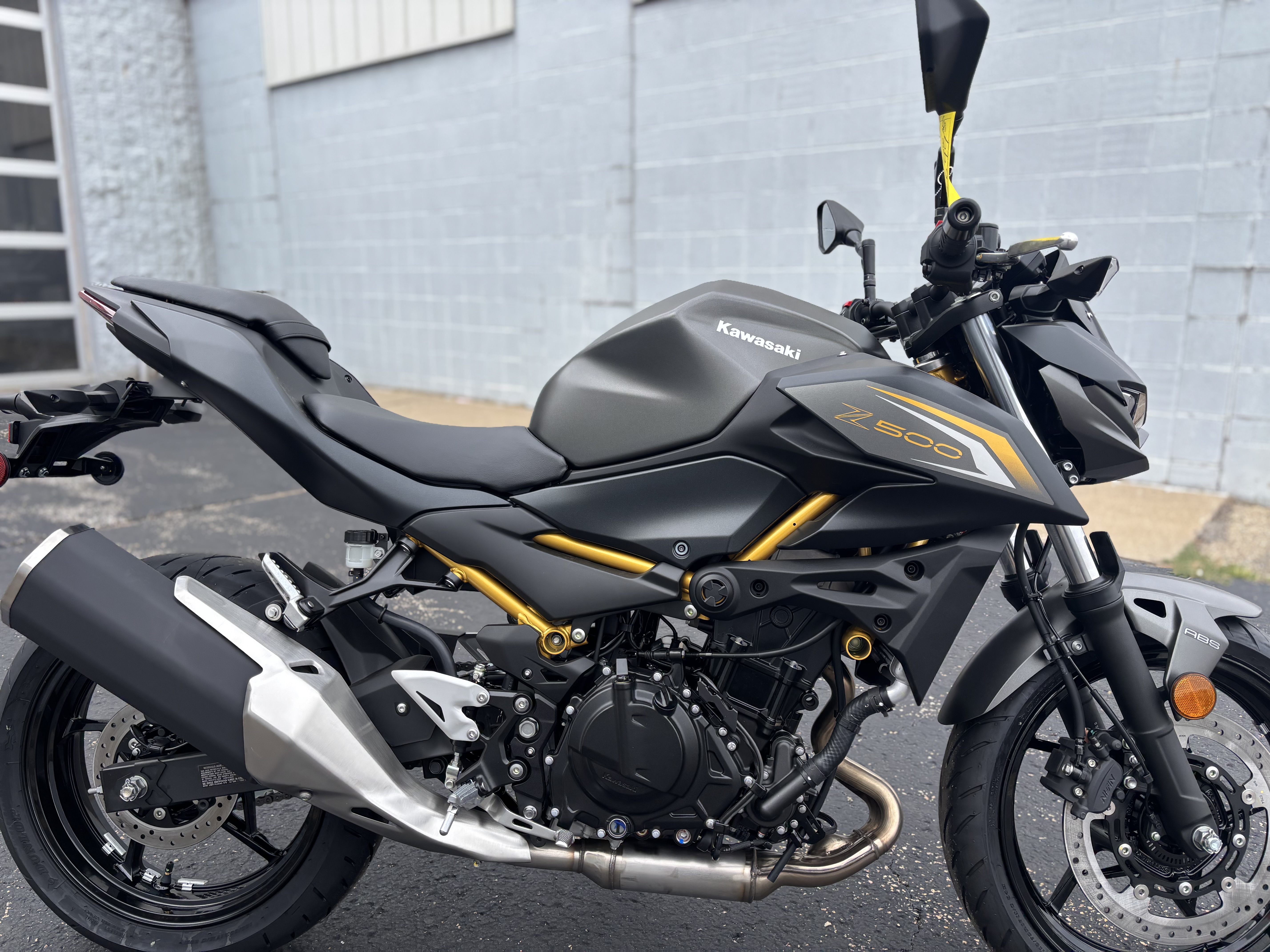 2026 Kawasaki Z500 ABS - Photo 4