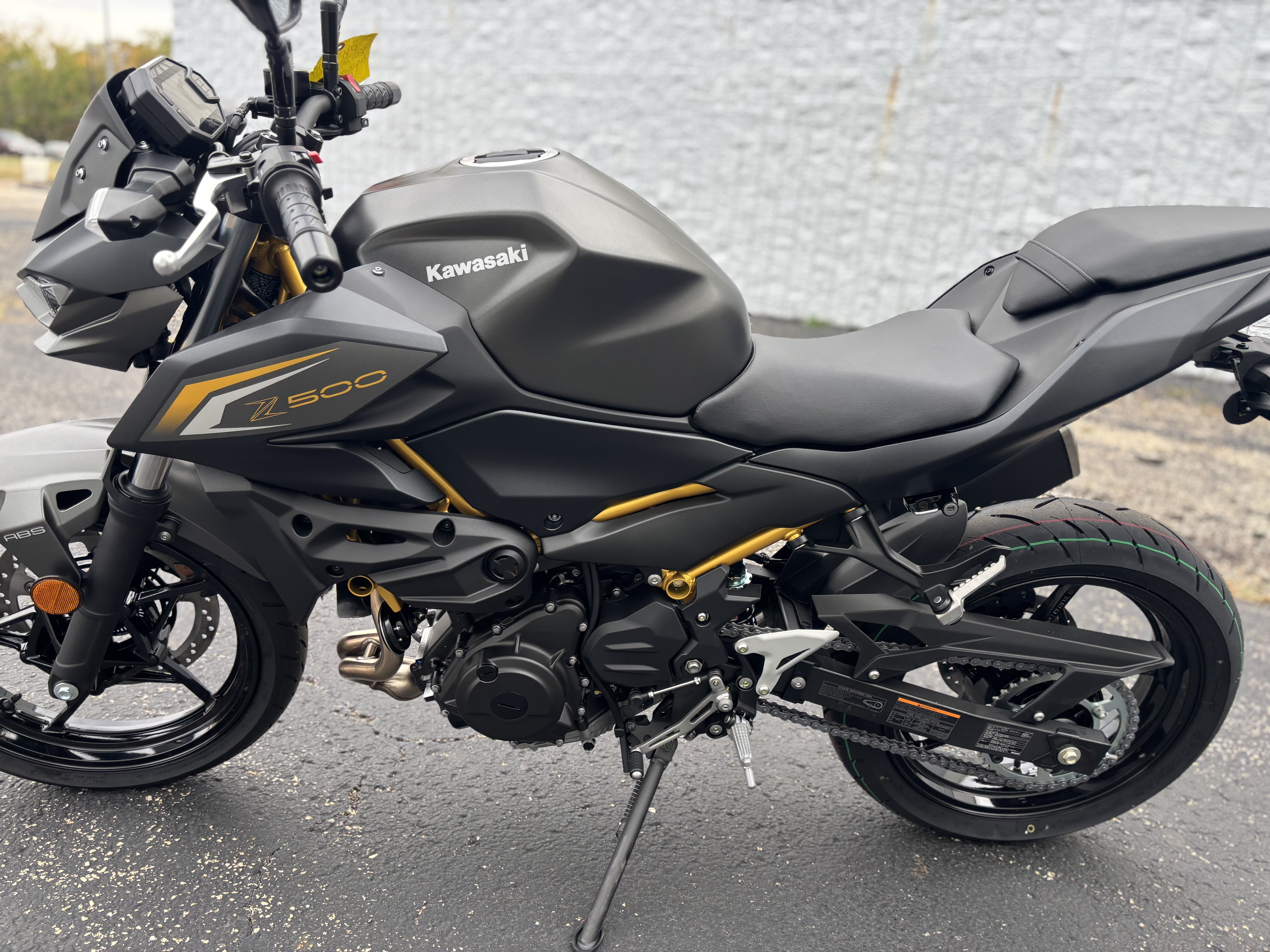 2026 Kawasaki Z500 ABS - Photo 9