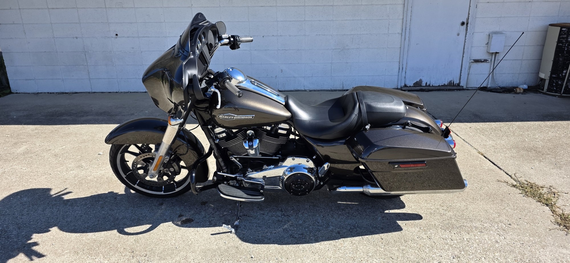 2021 Harley-Davidson® STREET GLIDE - Photo 7