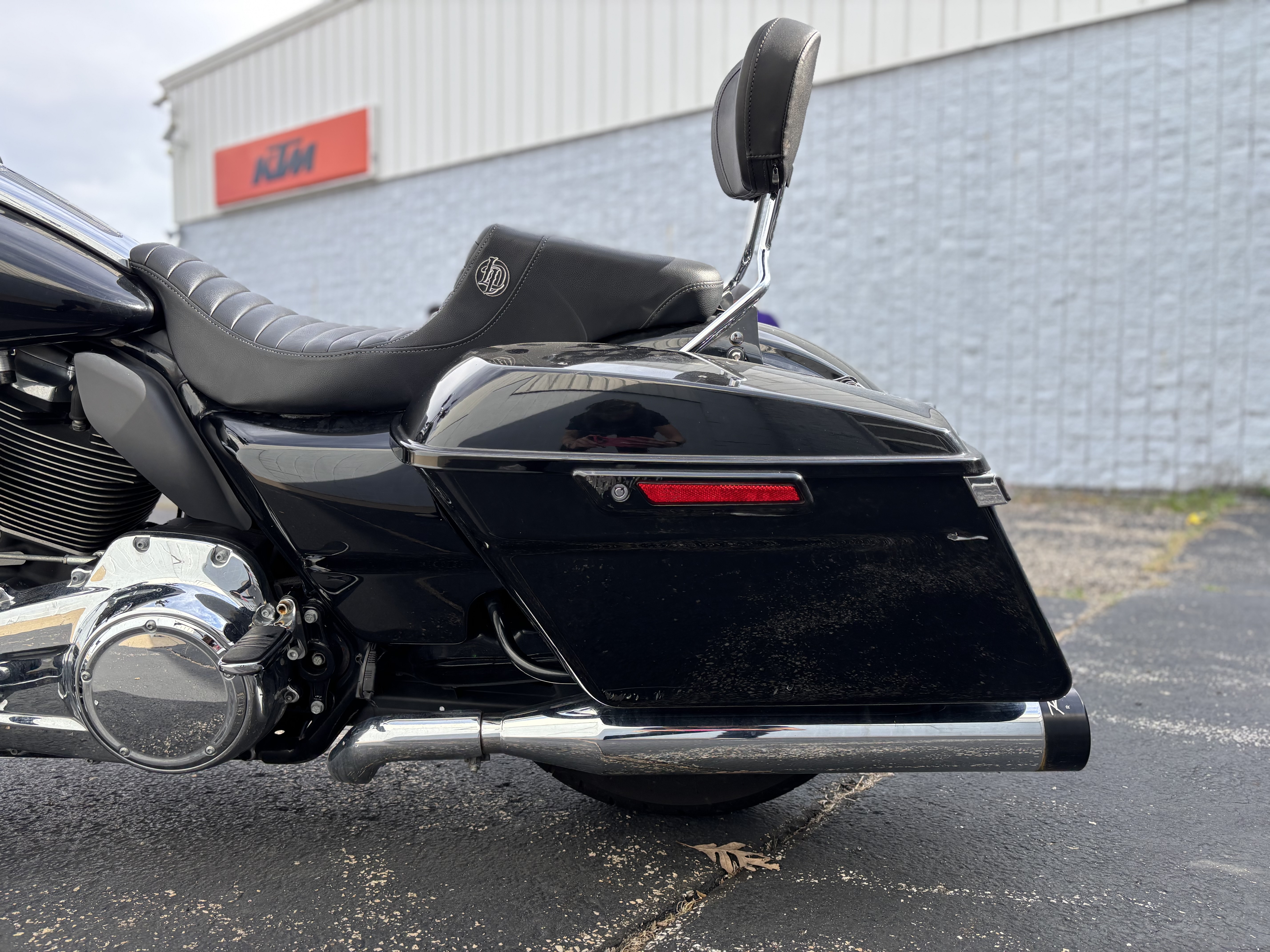 2018 Harley-Davidson® ROAD GLIDE - Photo 11