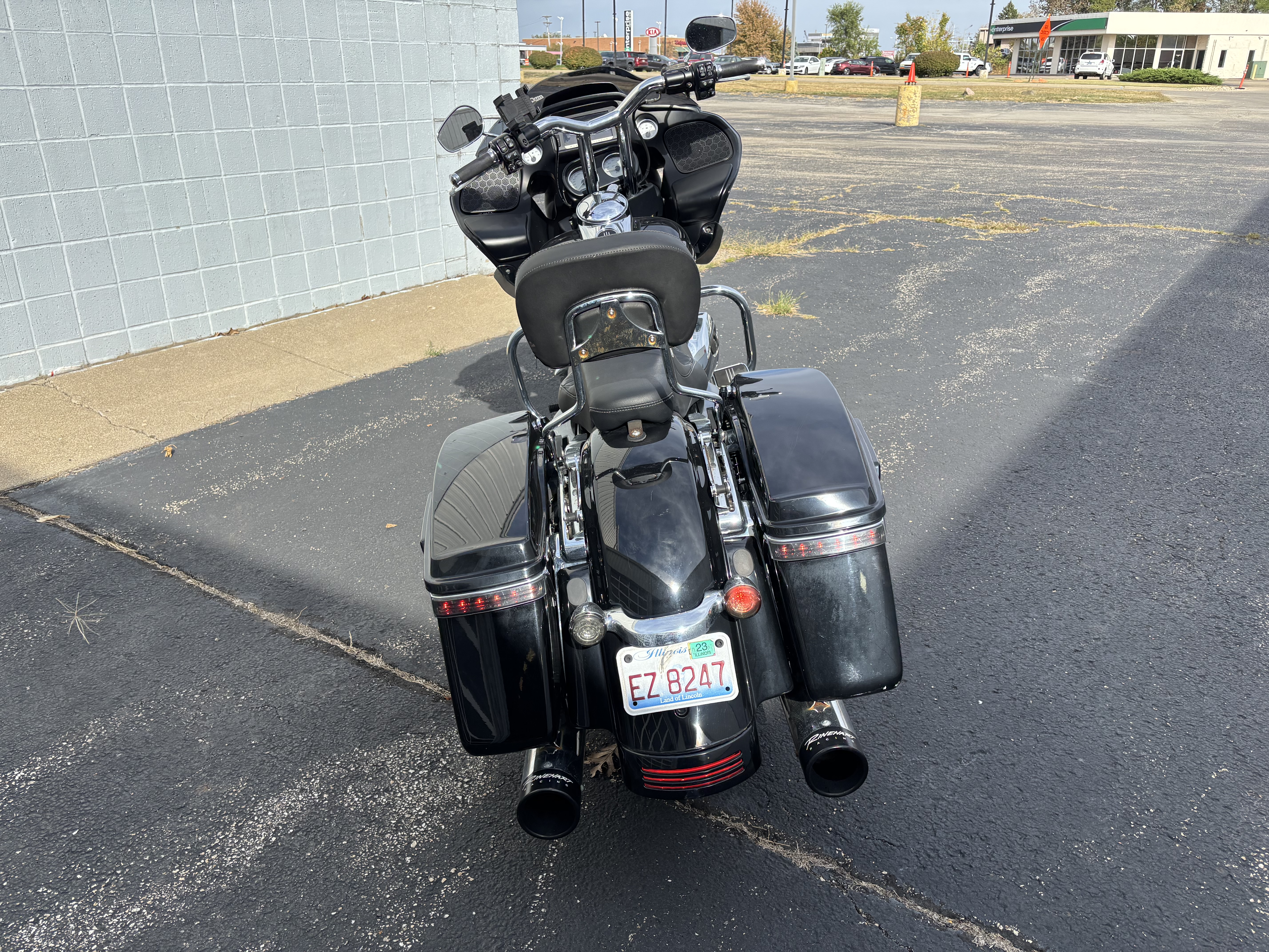 2018 Harley-Davidson® ROAD GLIDE - Photo 6