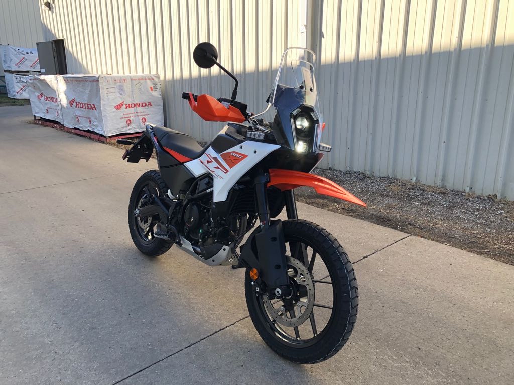 2025 KTM ADVENTURE 390 R