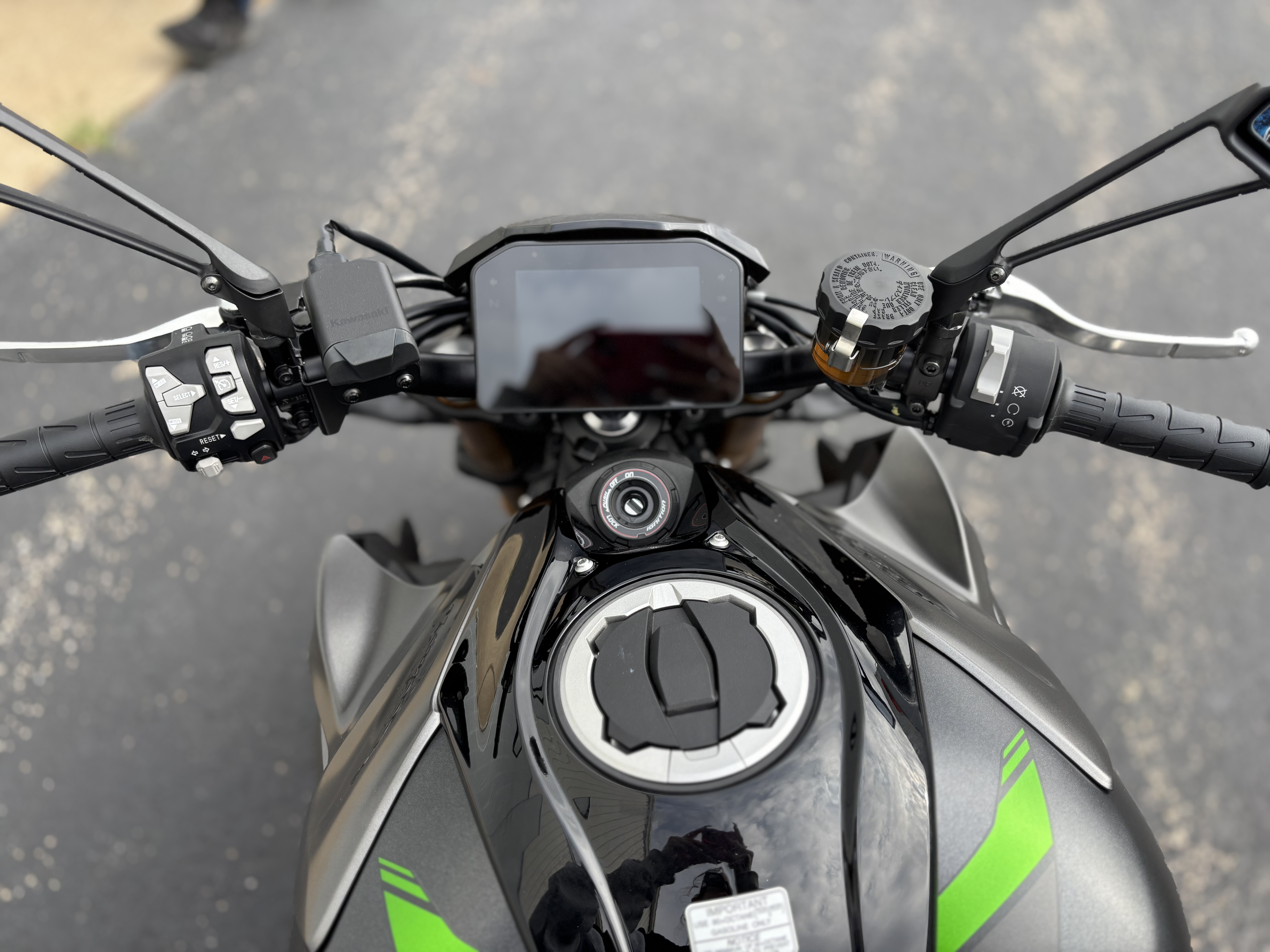 2026 Kawasaki Z1100 SE ABS - Photo 7
