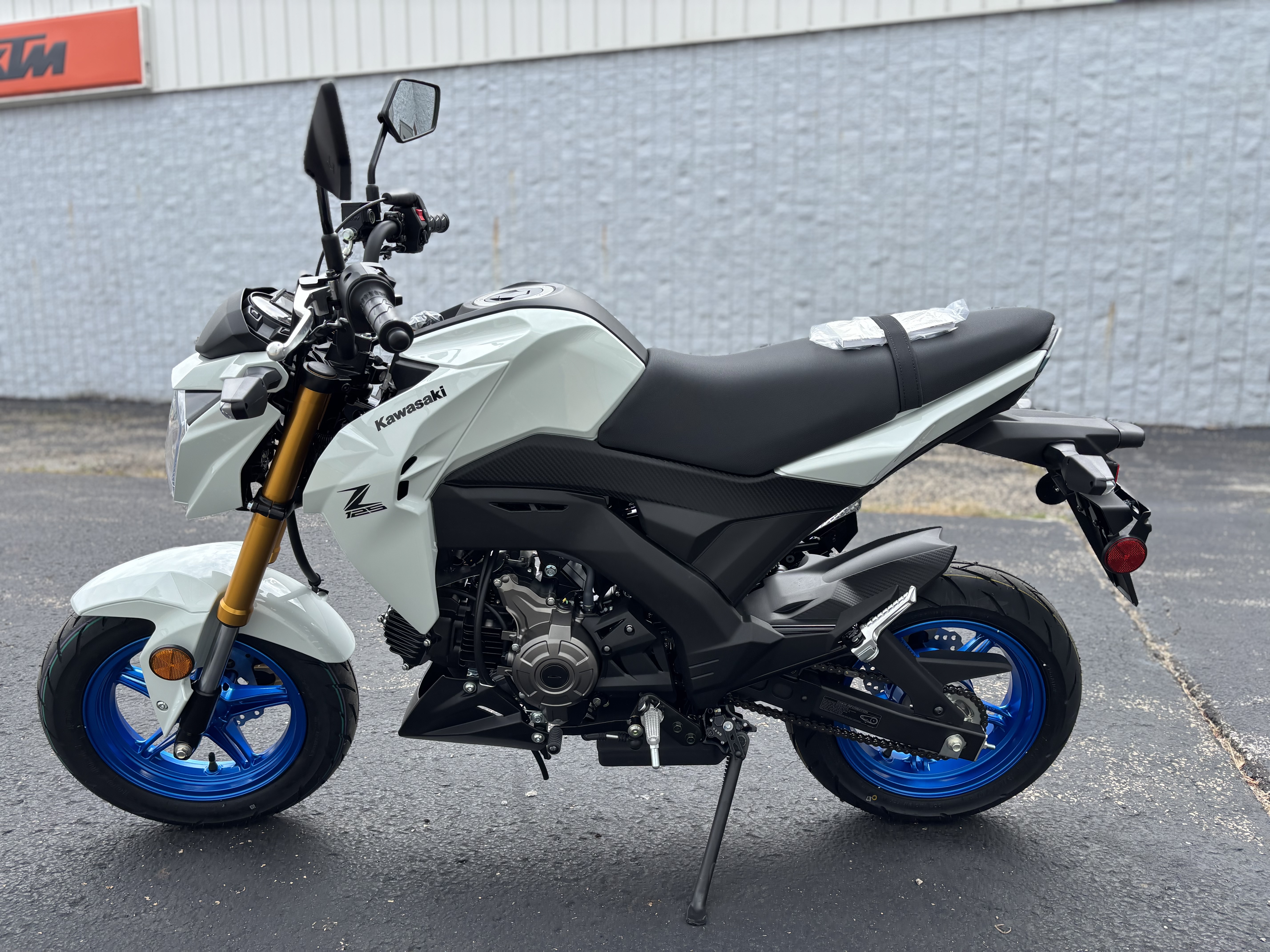 2026 Kawasaki Z125 PRO - Photo 8