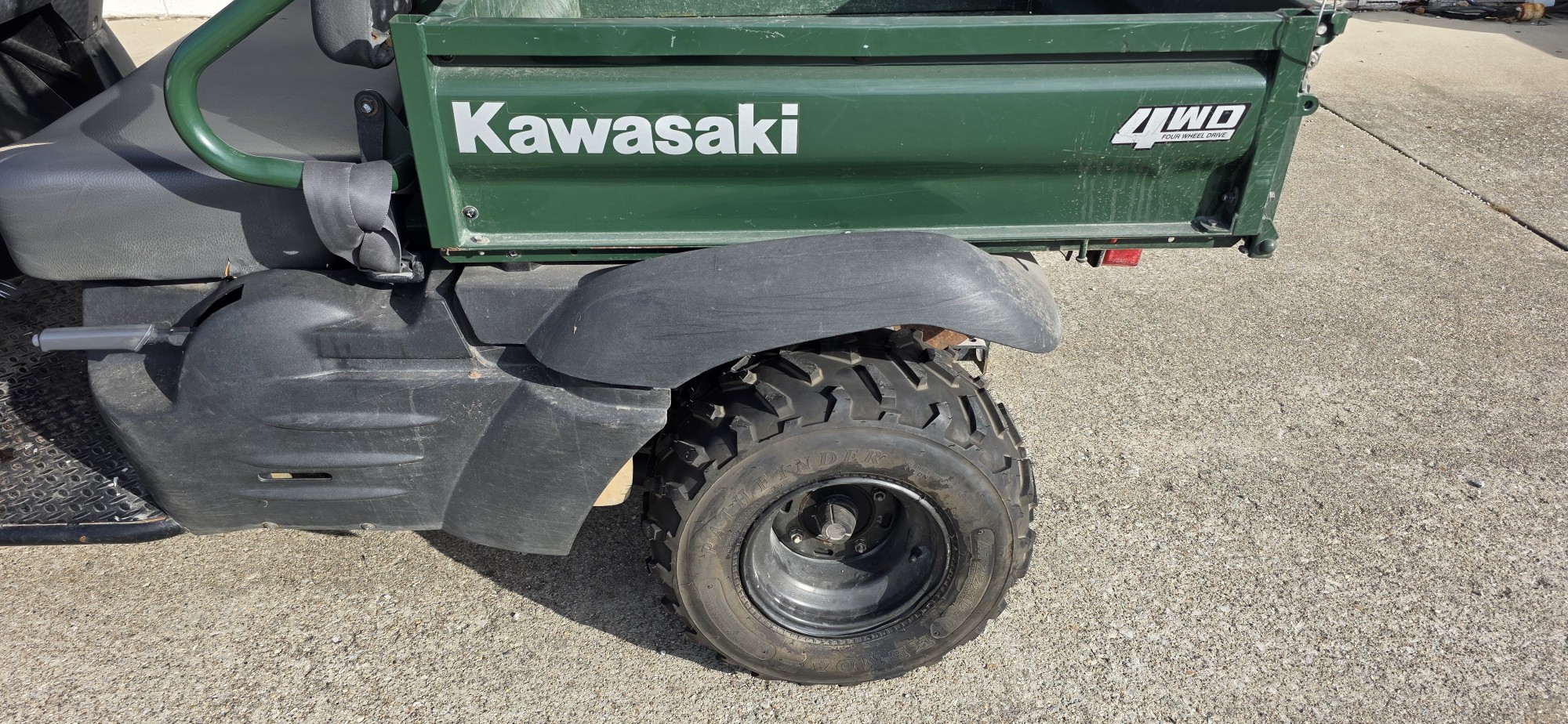 2006 Kawasaki MULE 610 4X4 - Photo 11