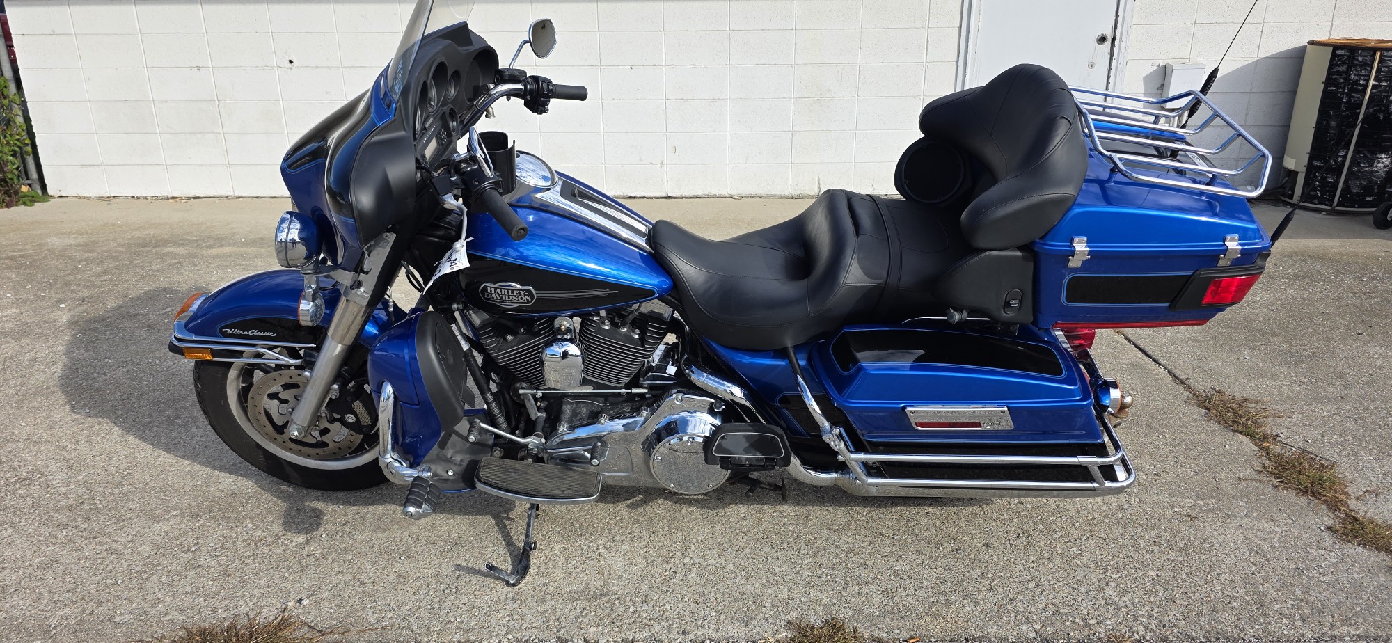 2008 Harley-Davidson® ULTRA CLASSIC ELECTRA GLIDE - Photo 7