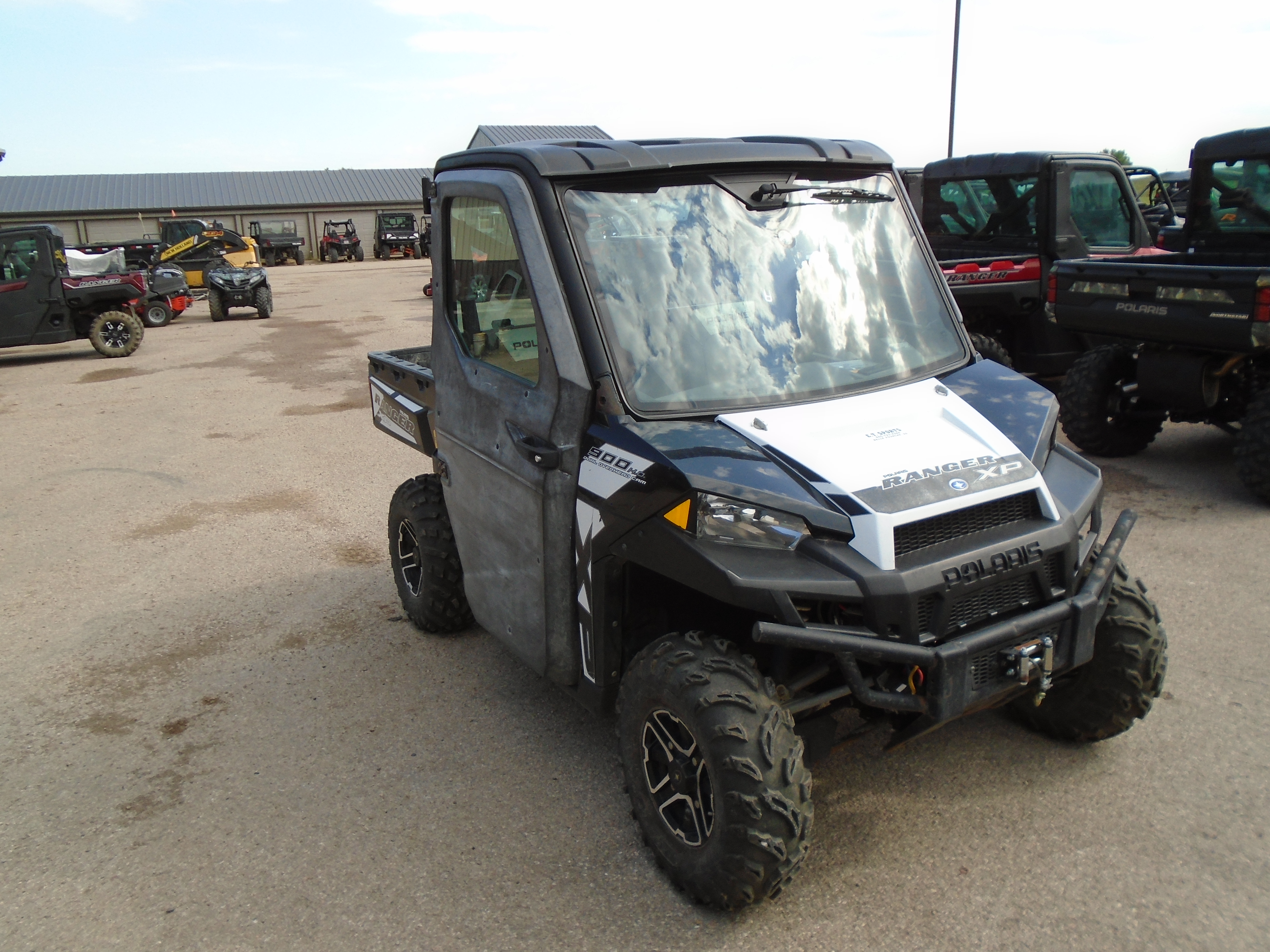 2015 Polaris 900 Ranger with Full Cab and Heater - Photo 2