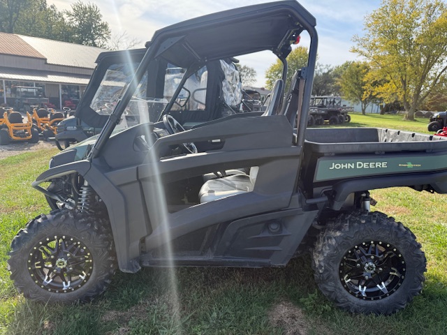 2019 John Deere Gator - Photo 4