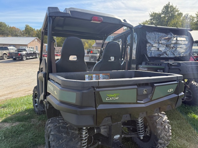 2019 John Deere Gator - Photo 5