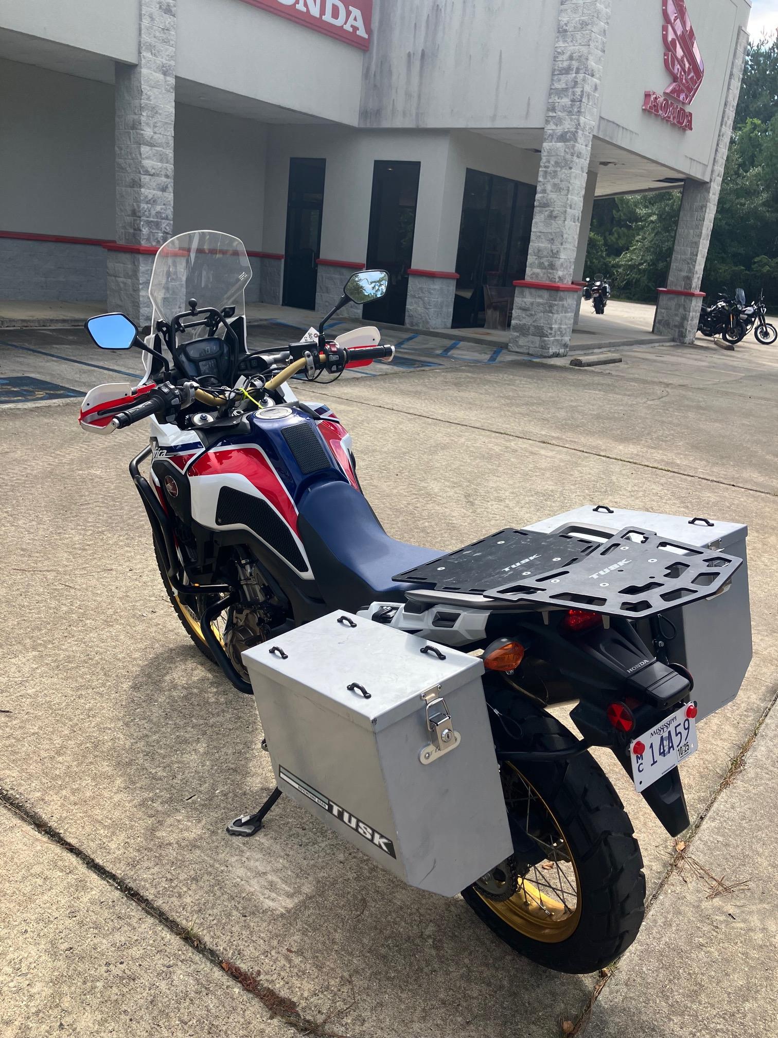 2017 Honda Africa Twin DCT - CRF1000LD - Photo 4