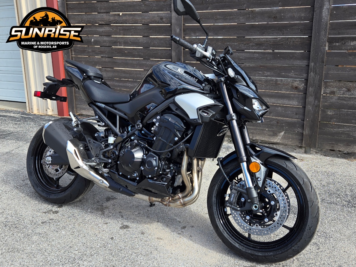 Street Bikes from Four Winns and Kawasaki Sunrise Marine