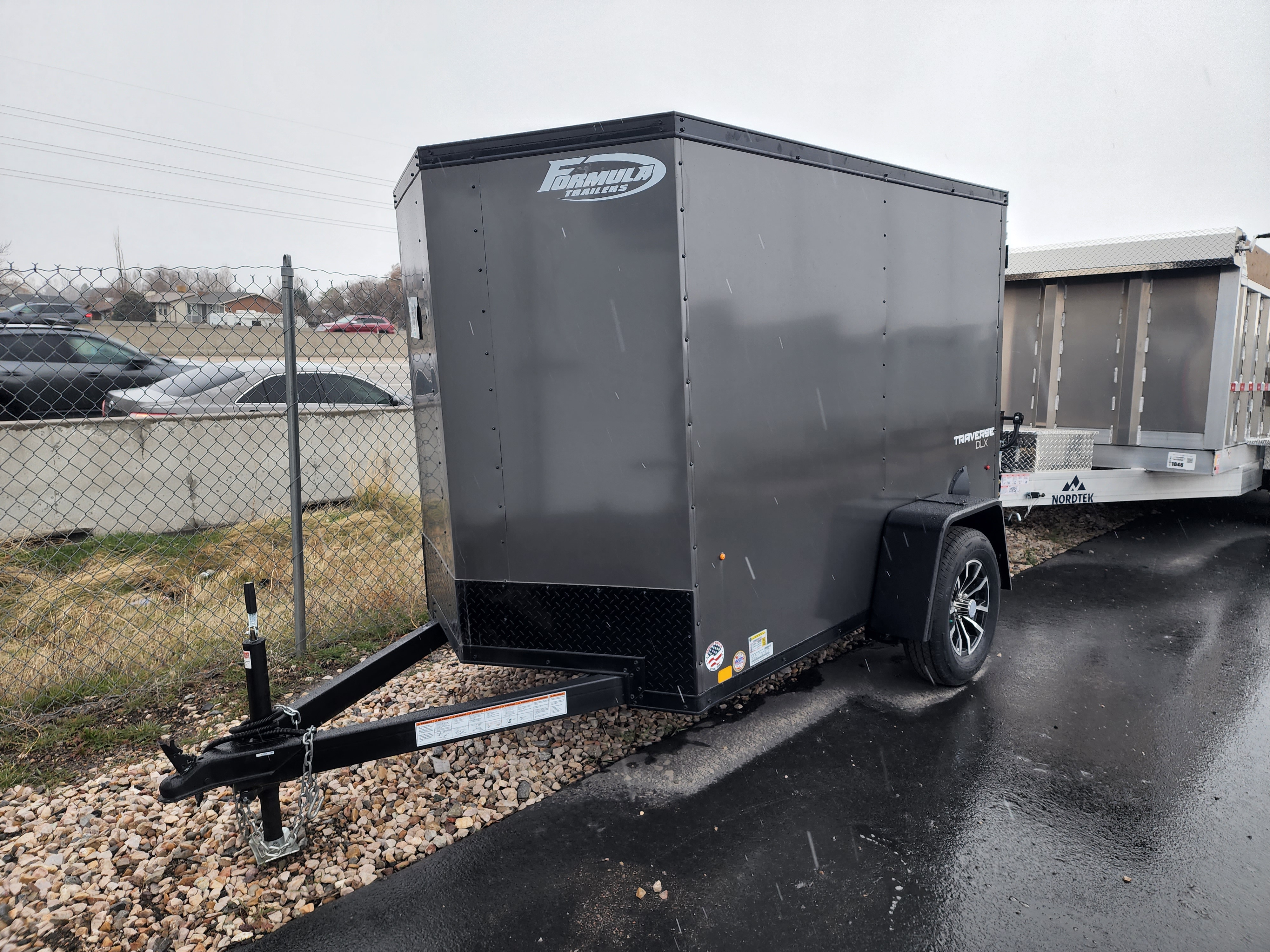 2026 5X8 Traverse DLX