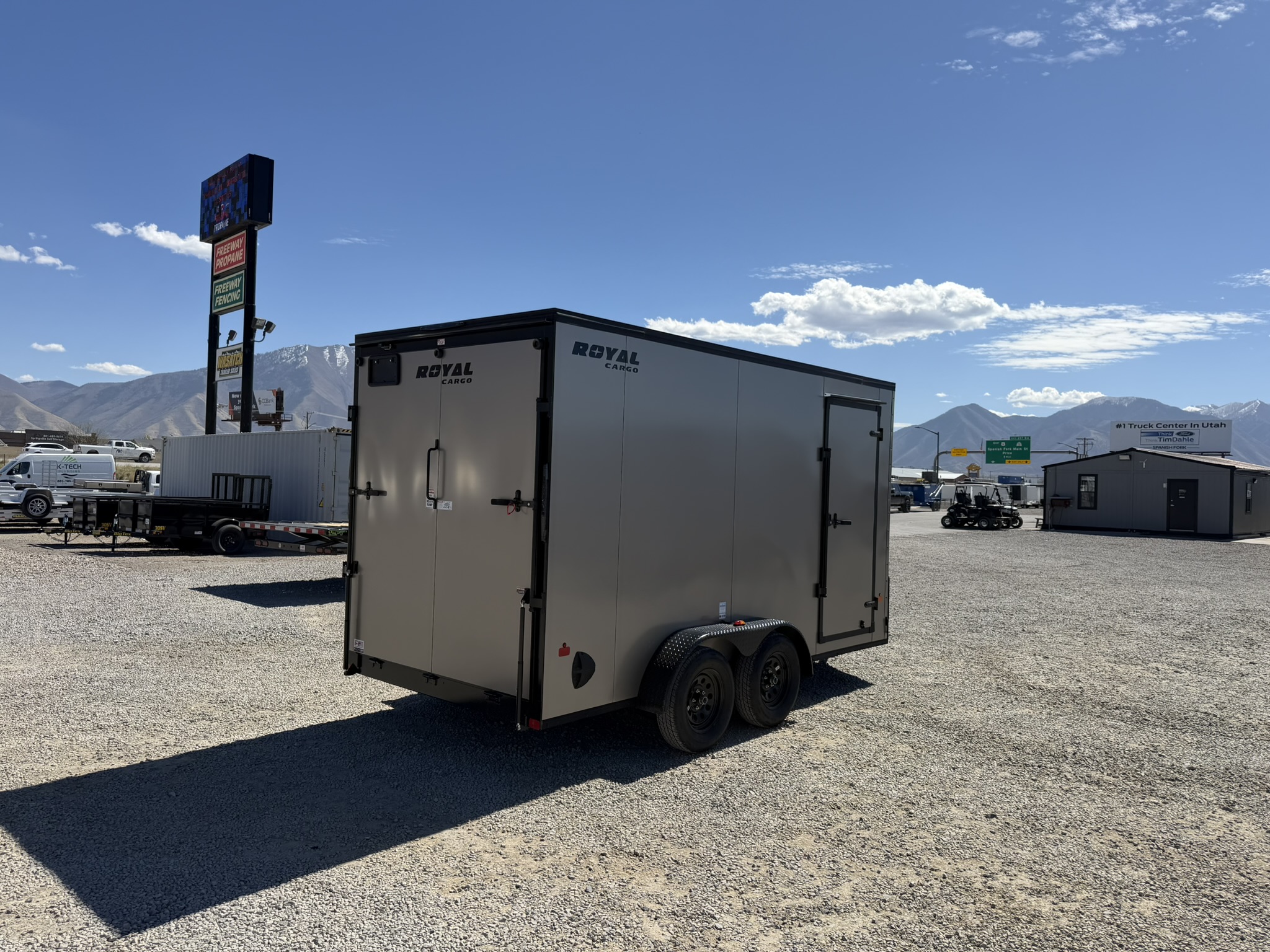 2026 7.5x16 Royal Enclosed