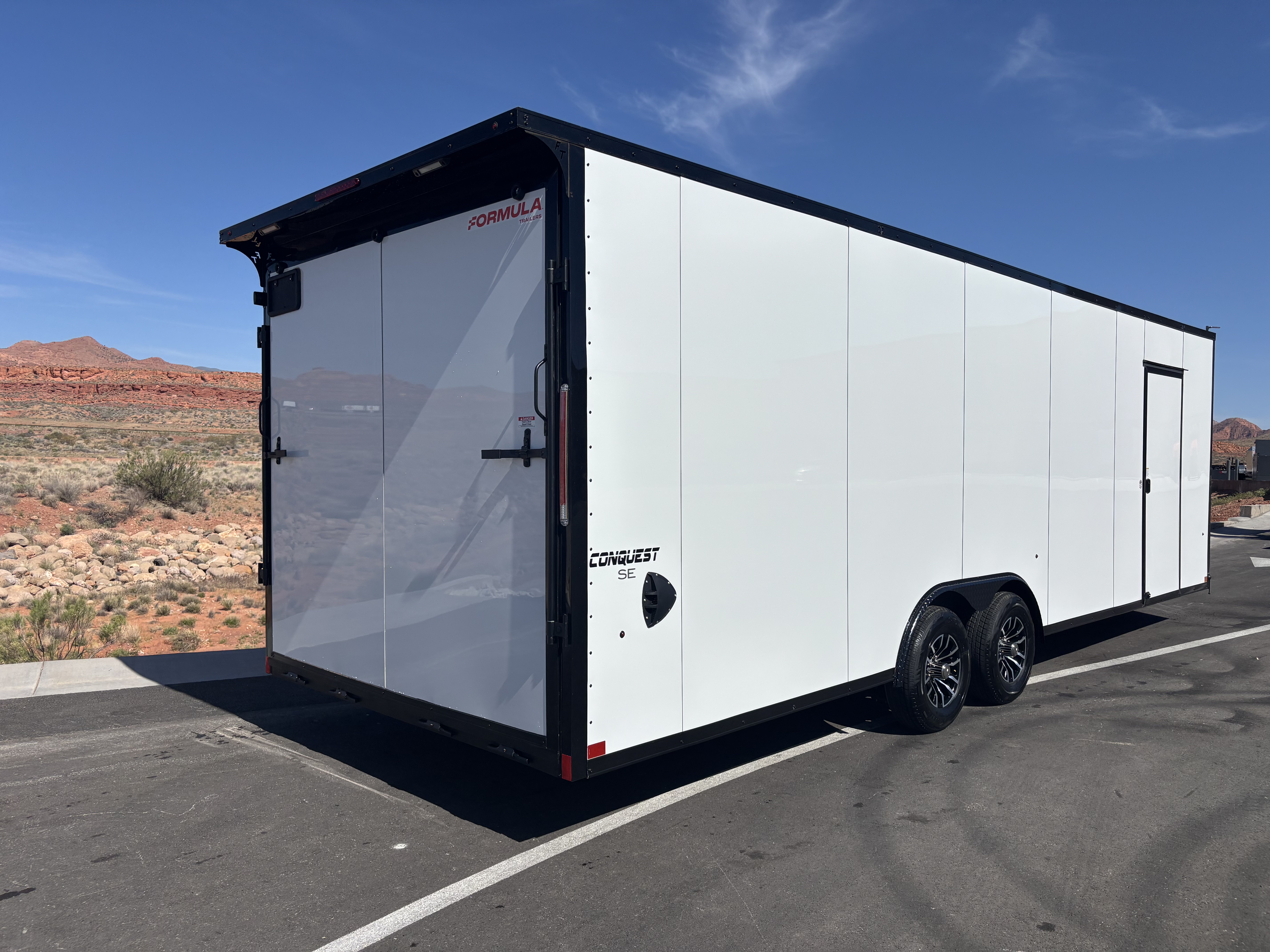 2026 Formula Trailers photo 2