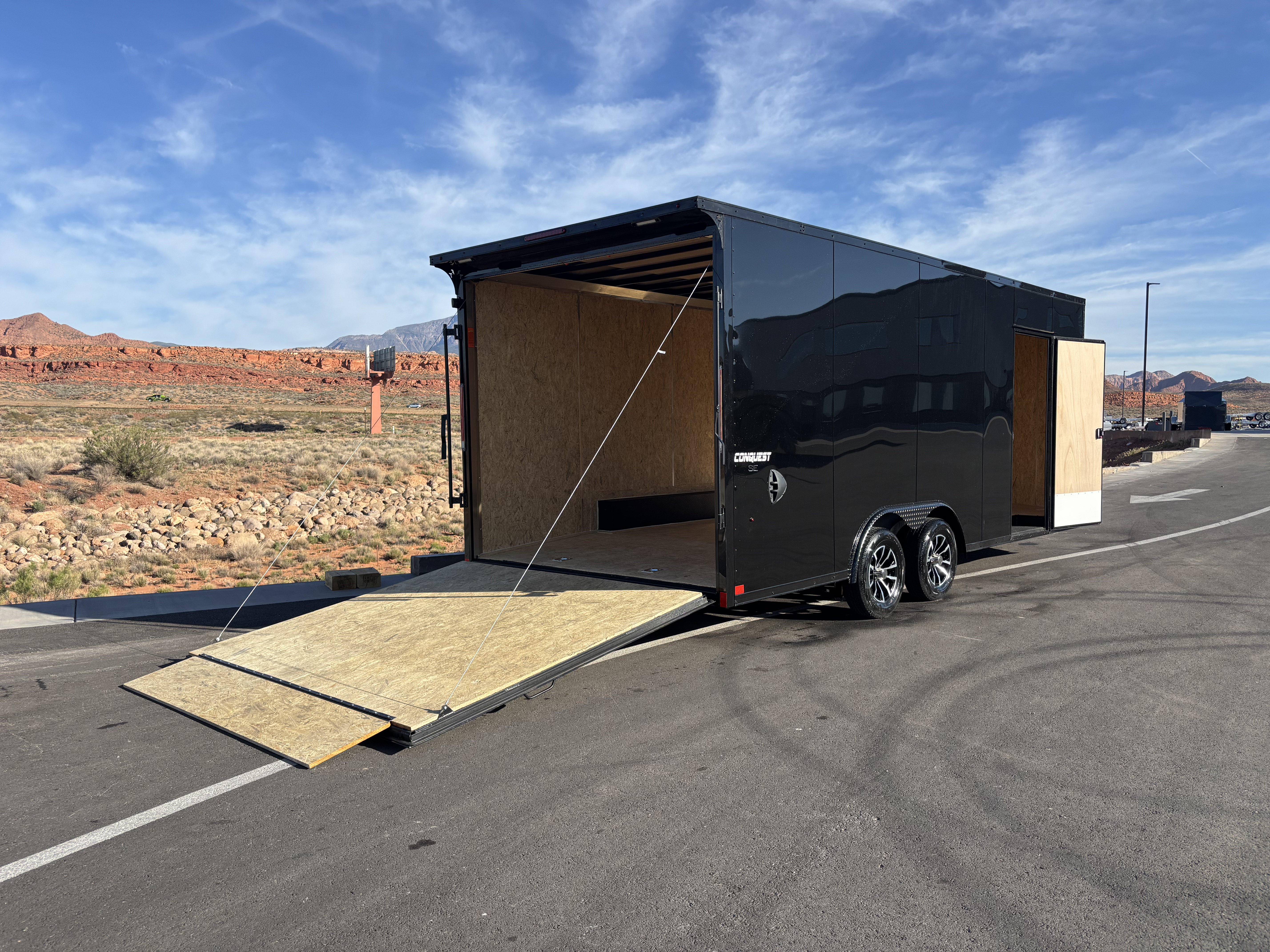 2026 Formula Trailers photo 2