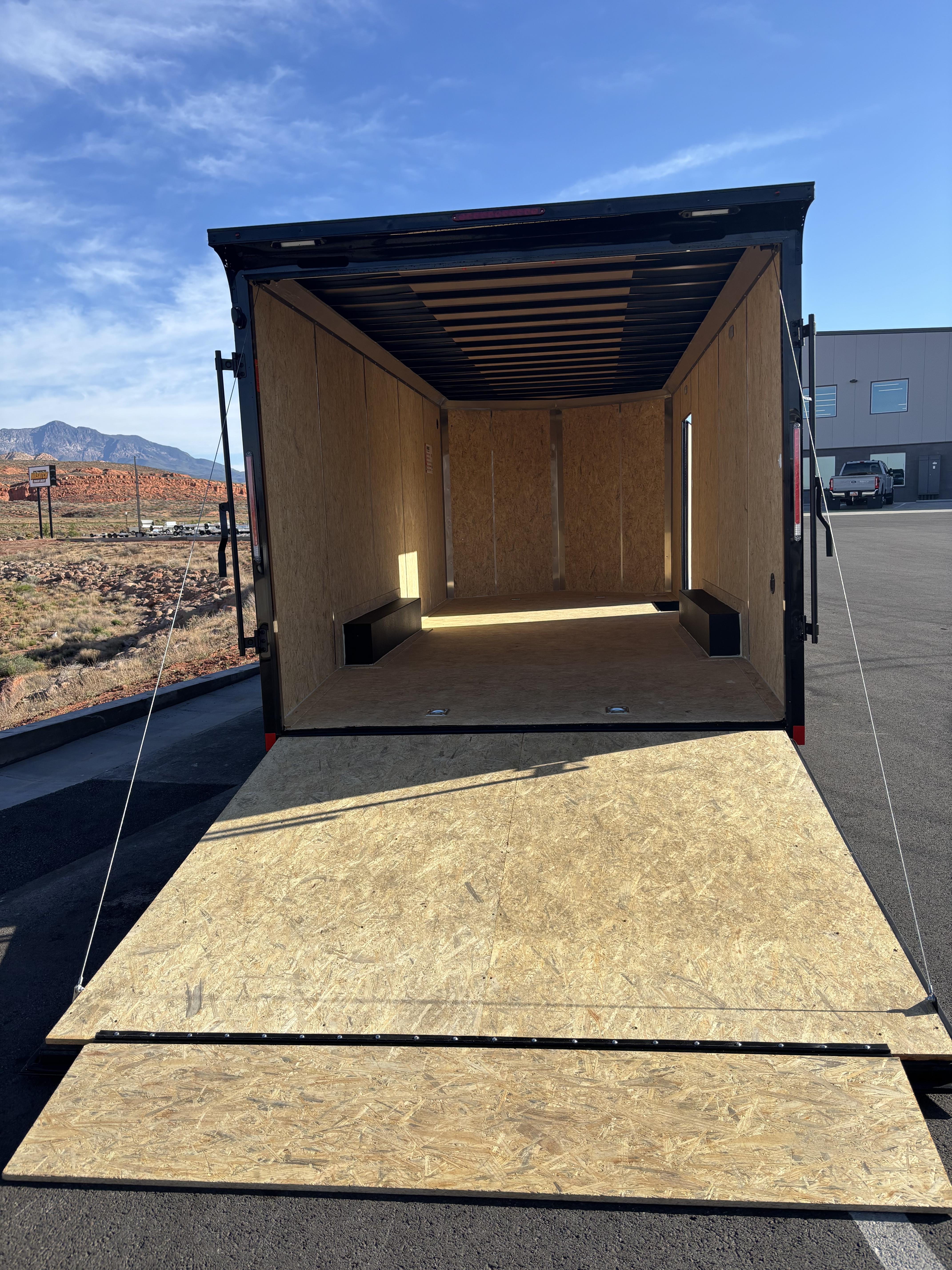 2026 Formula Trailers photo 3