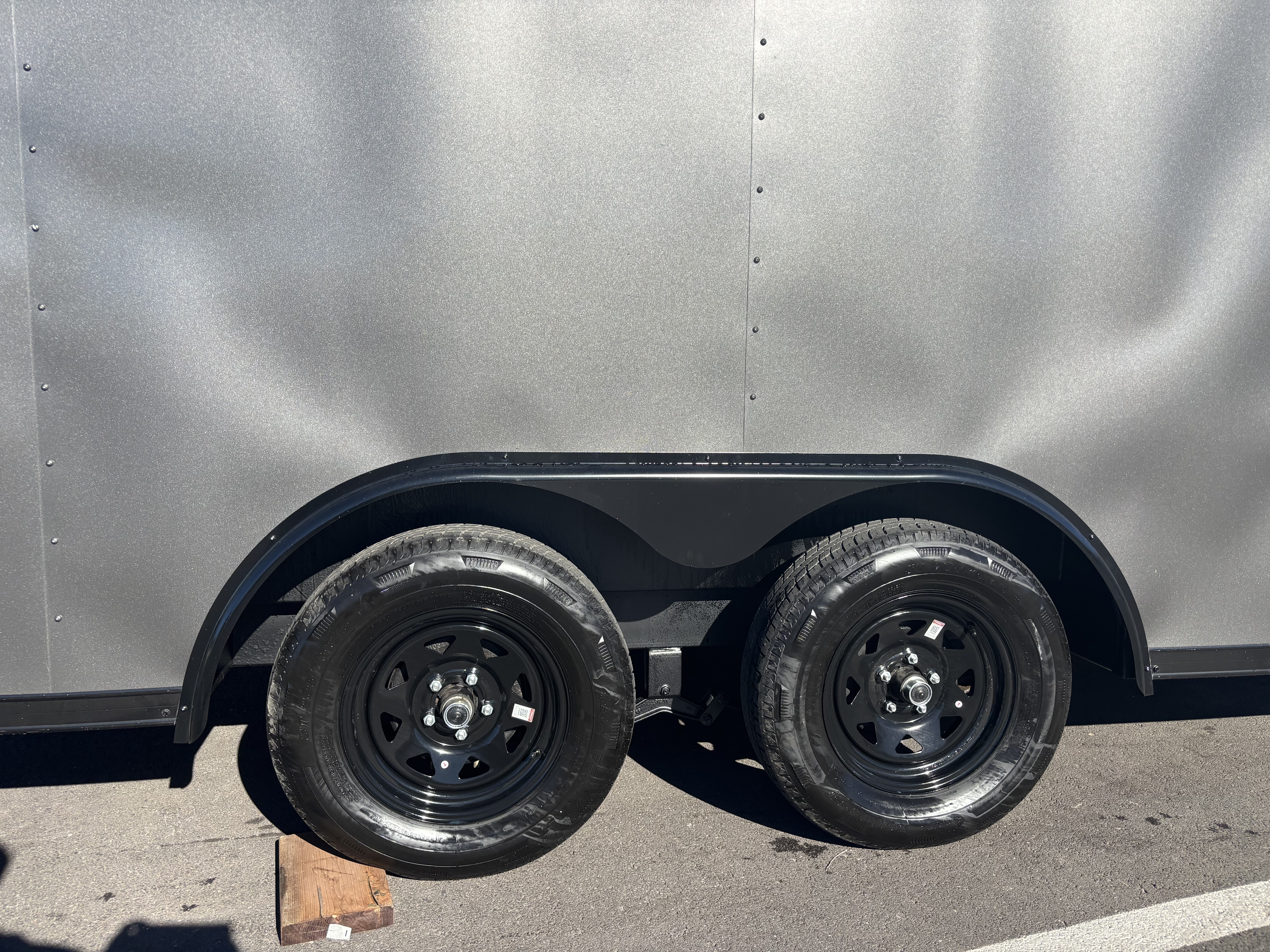 2026 Formula Trailers photo 3
