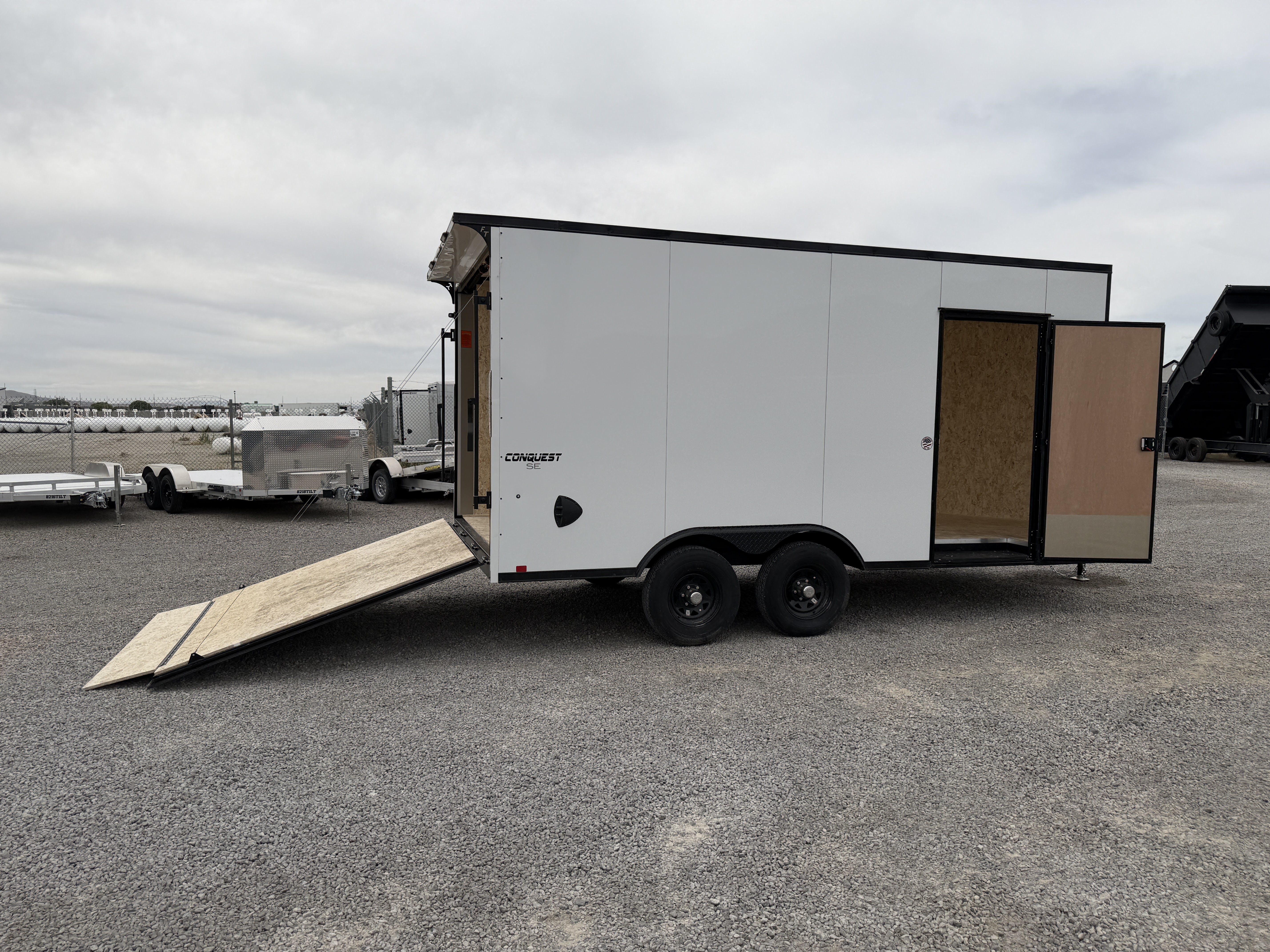 2026 Formula Trailers photo 2