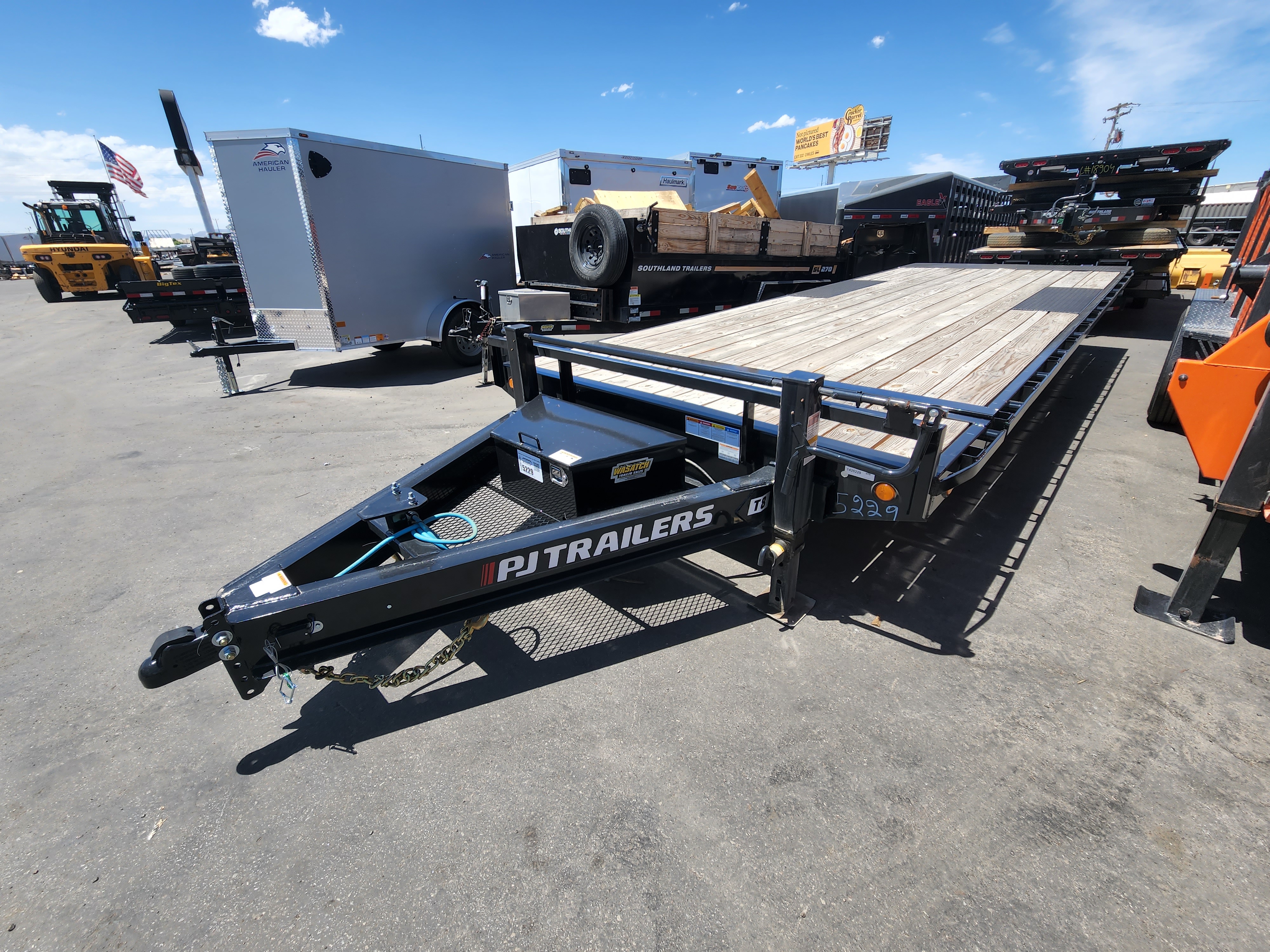 2026 24' T8 Deckover