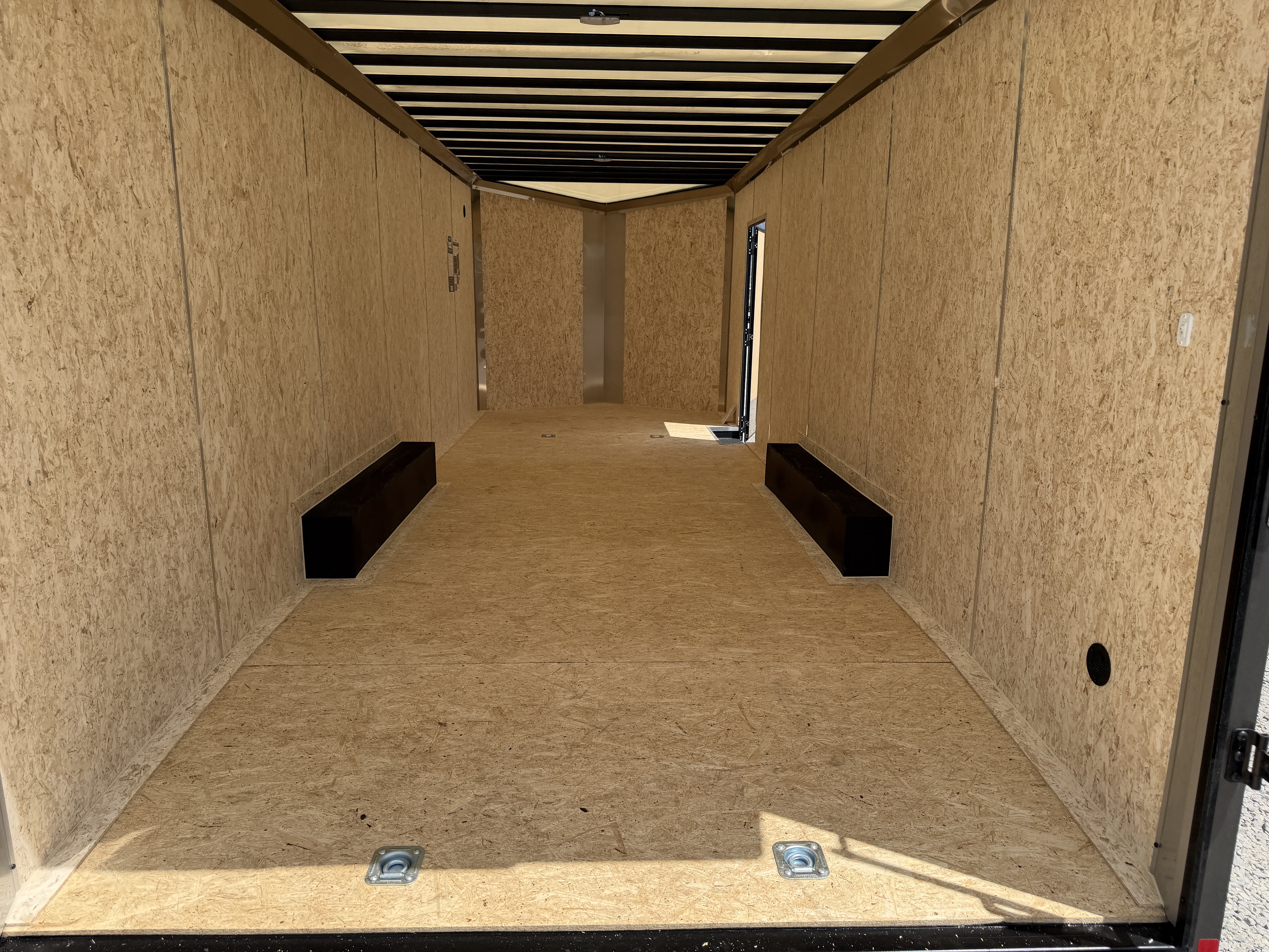 2026 8.5x24 Conquest Enclosed