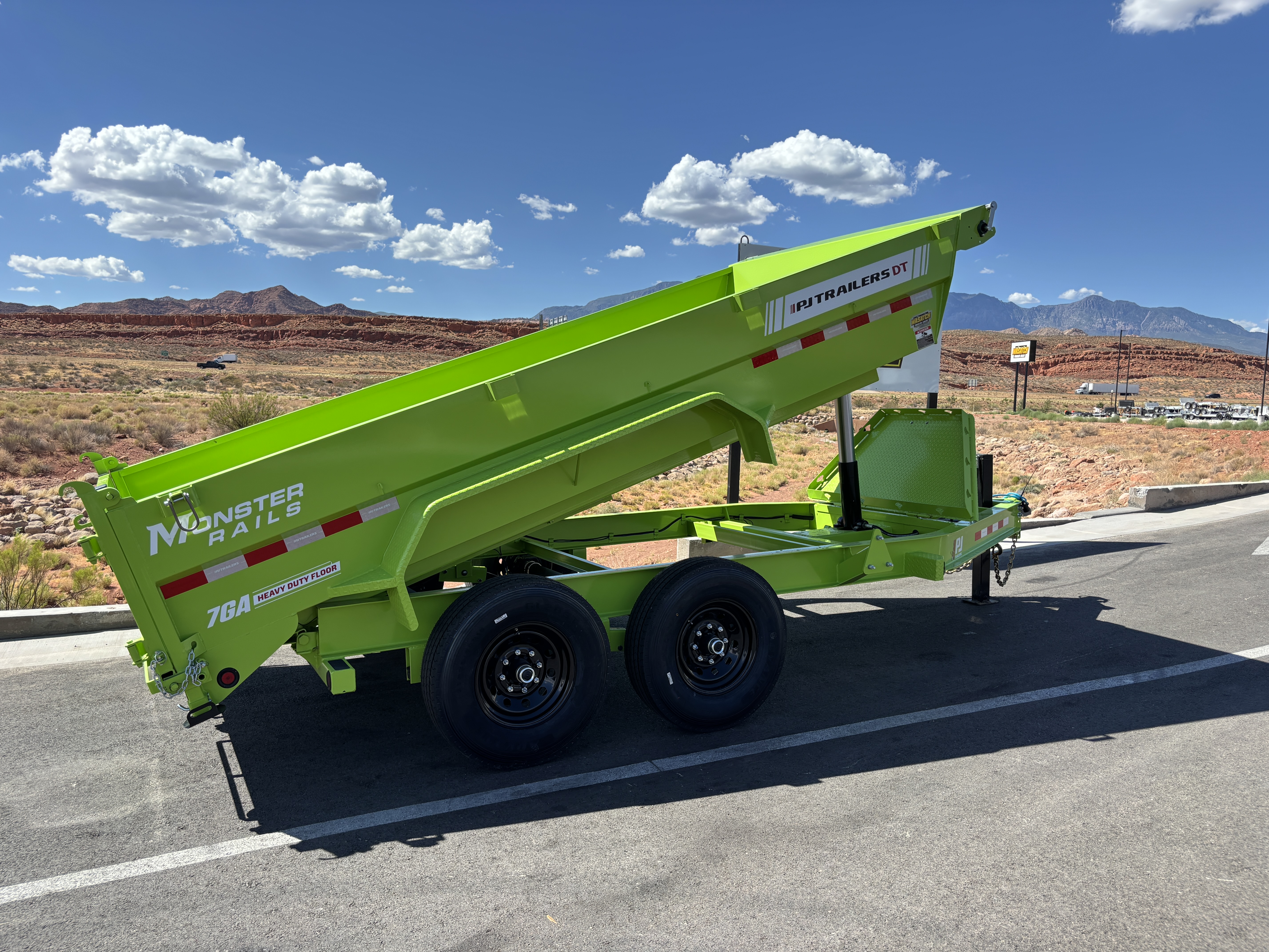 2027 Slime Green 7X14