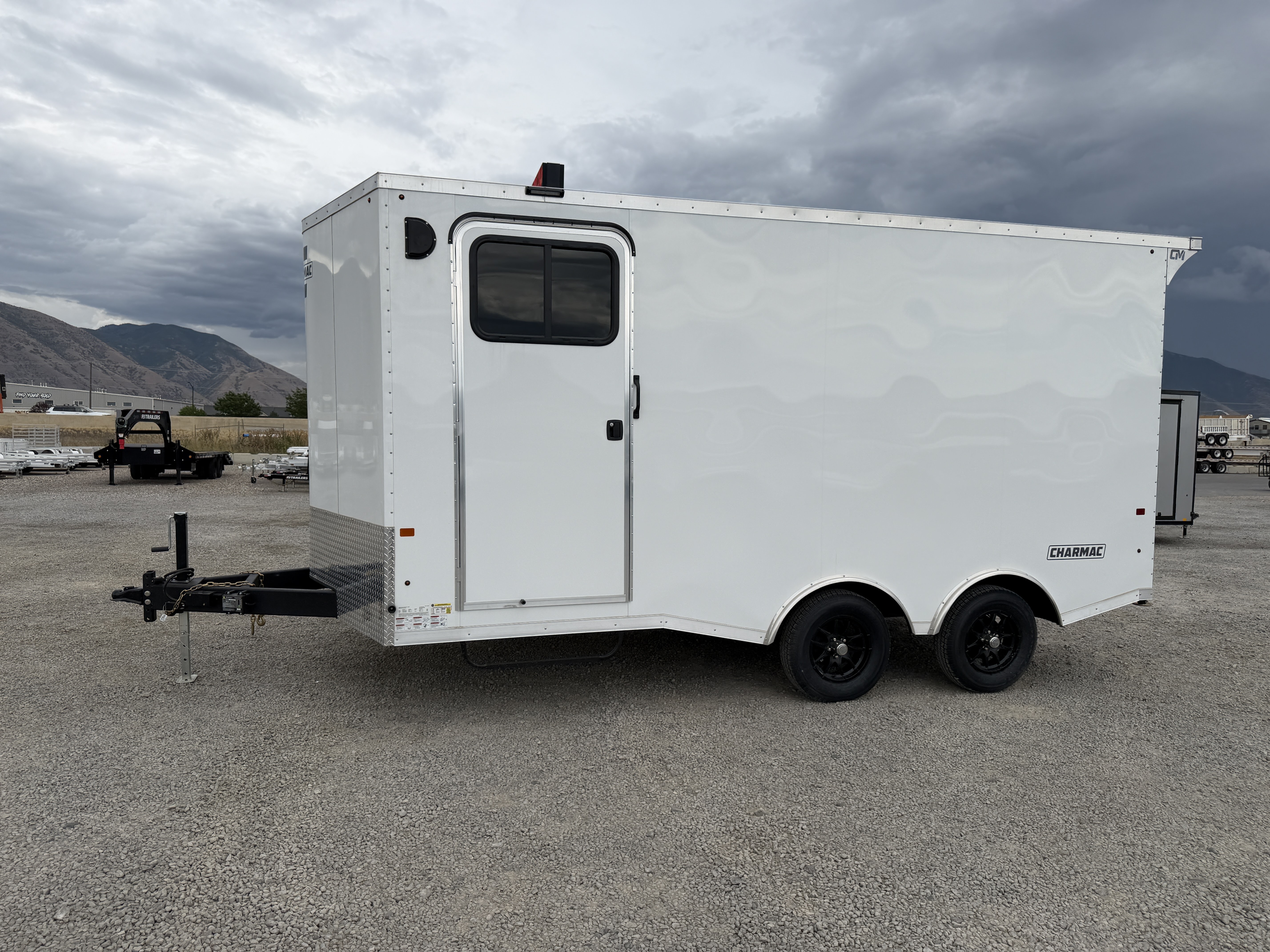 2026 8.5x16 Stealth Enclosed