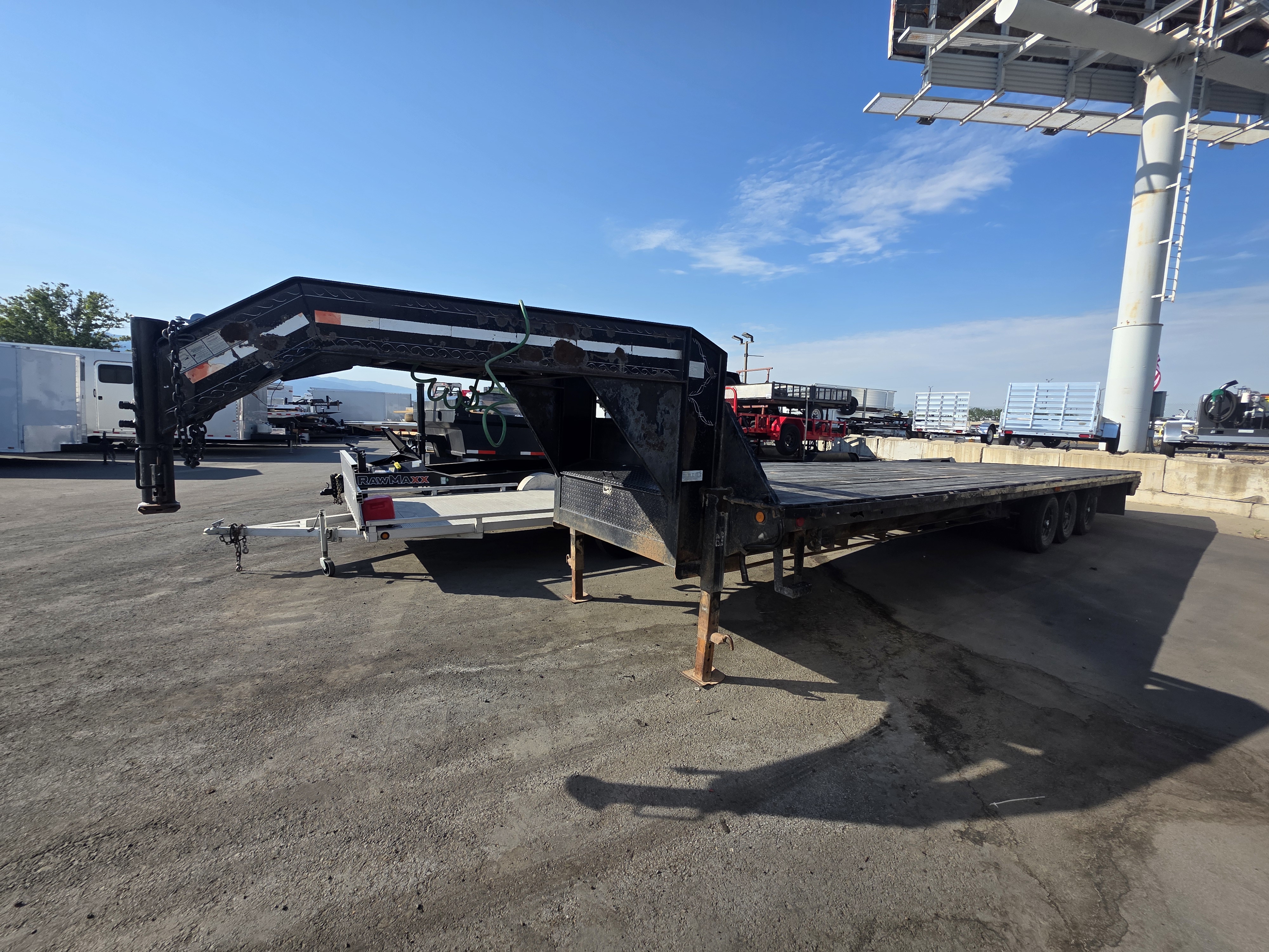 2004 8.5X32' Gooseneck