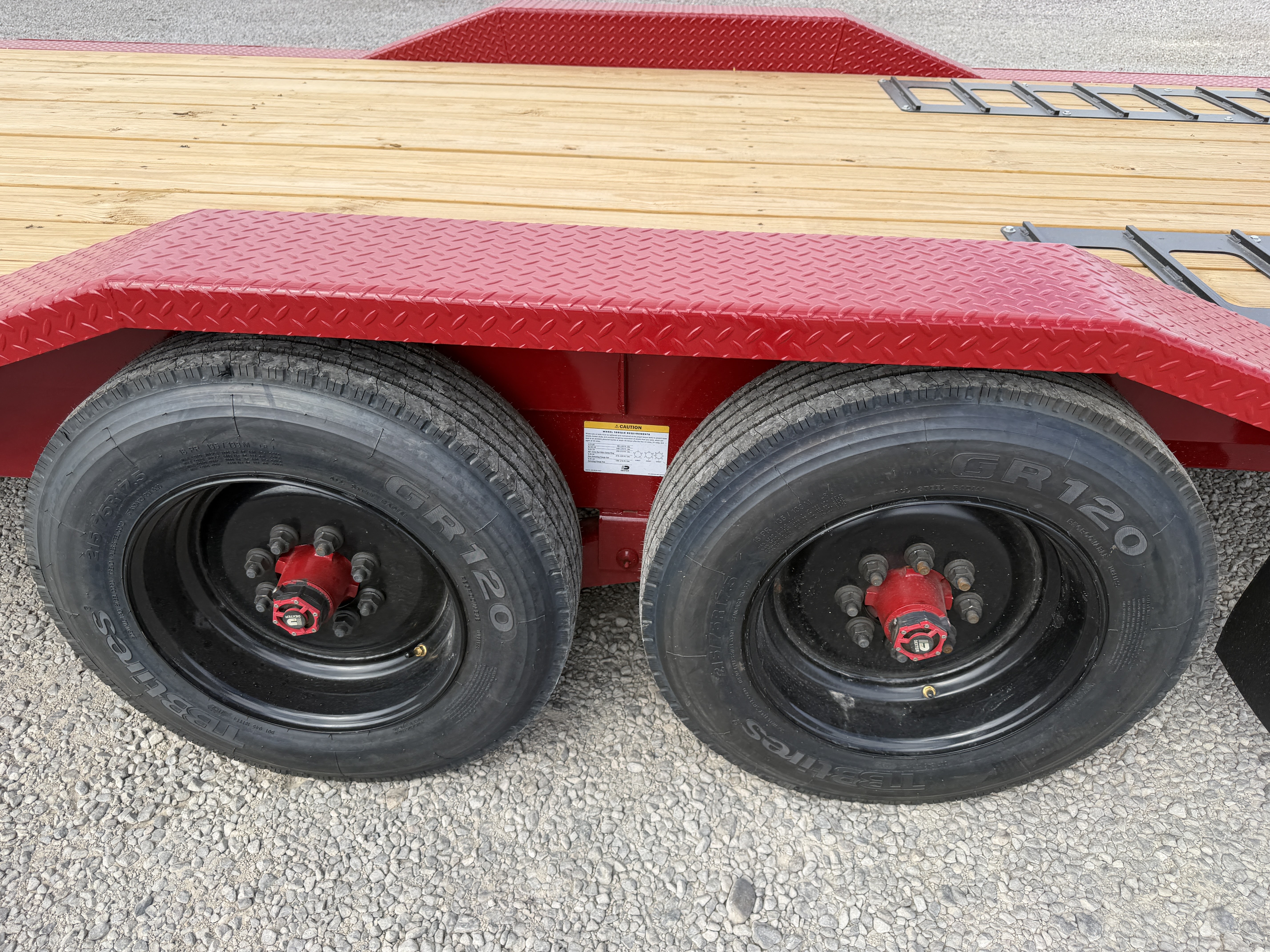 2026 8.5x22 Tilt Bed