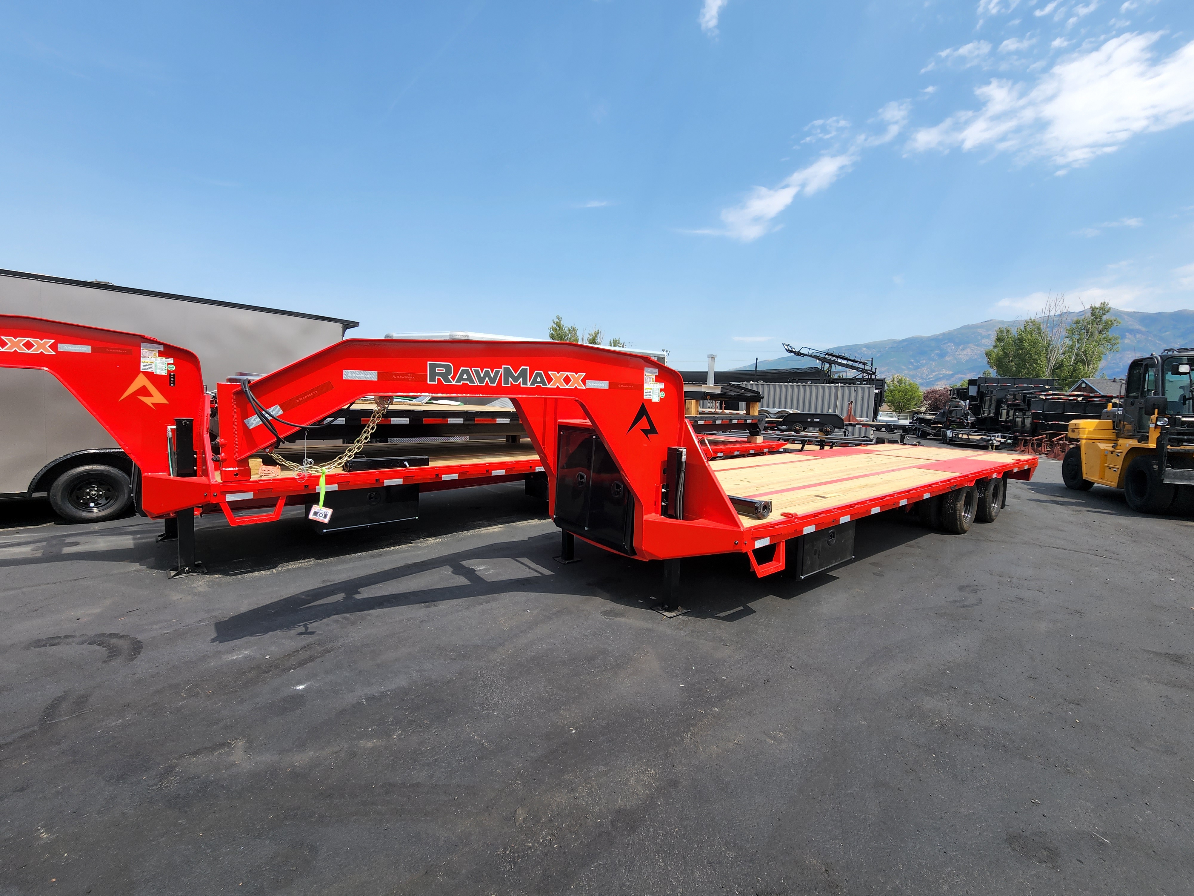 2027 28' Gooseneck FDXD